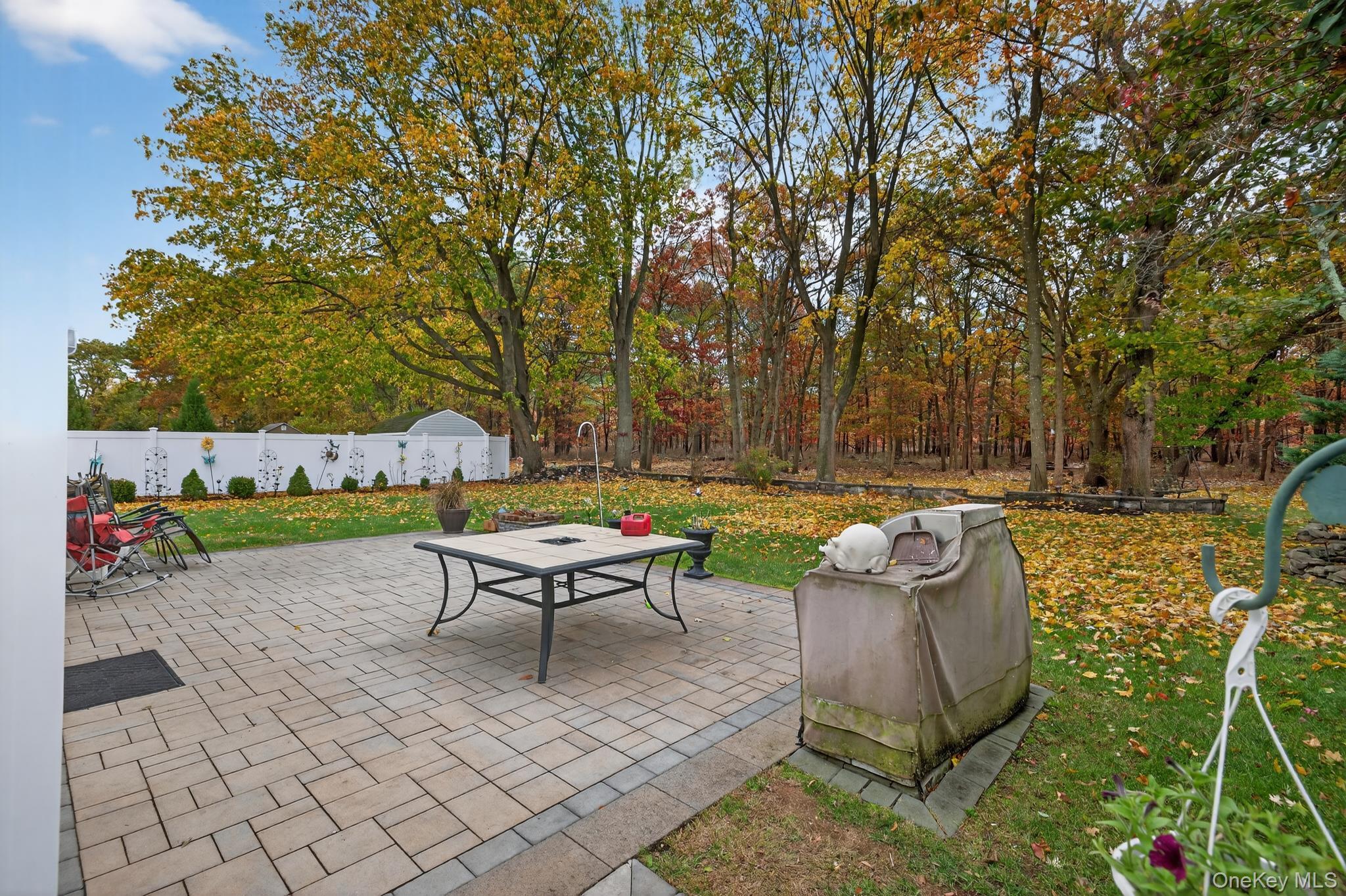 Single Family 8th  Suffolk County, NY 11716, MLS-931704-41