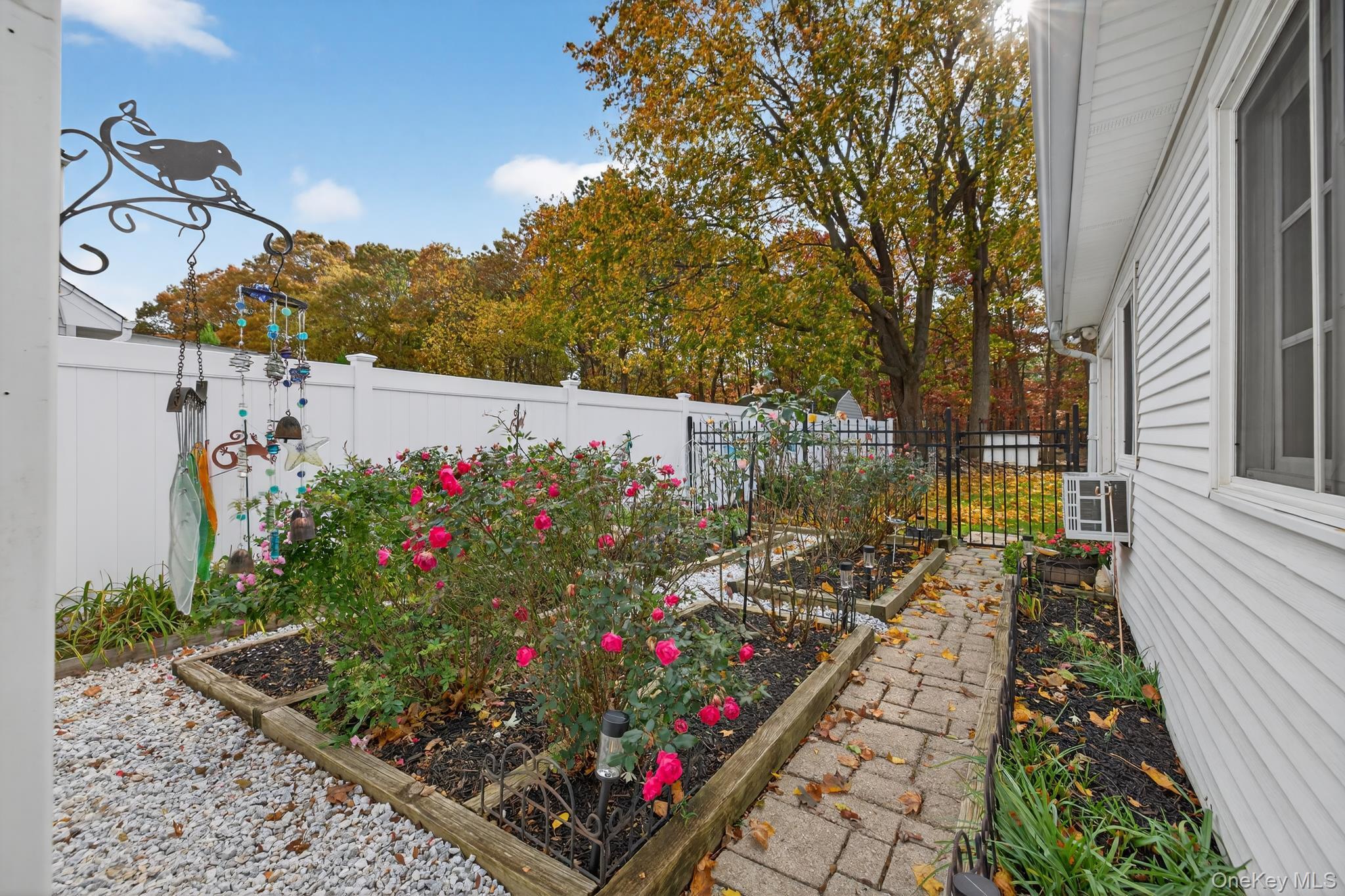 Single Family 8th  Suffolk County, NY 11716, MLS-931704-42