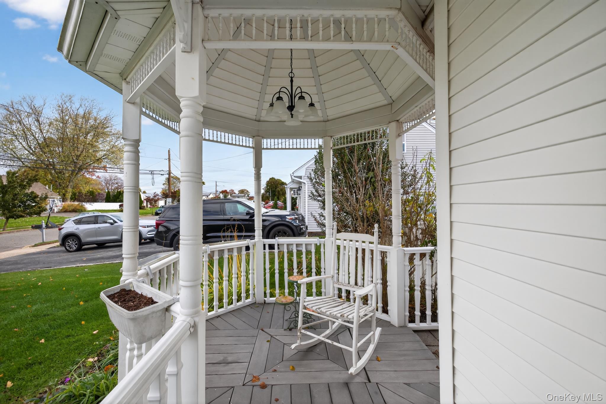 Single Family 8th  Suffolk County, NY 11716, MLS-931704-5