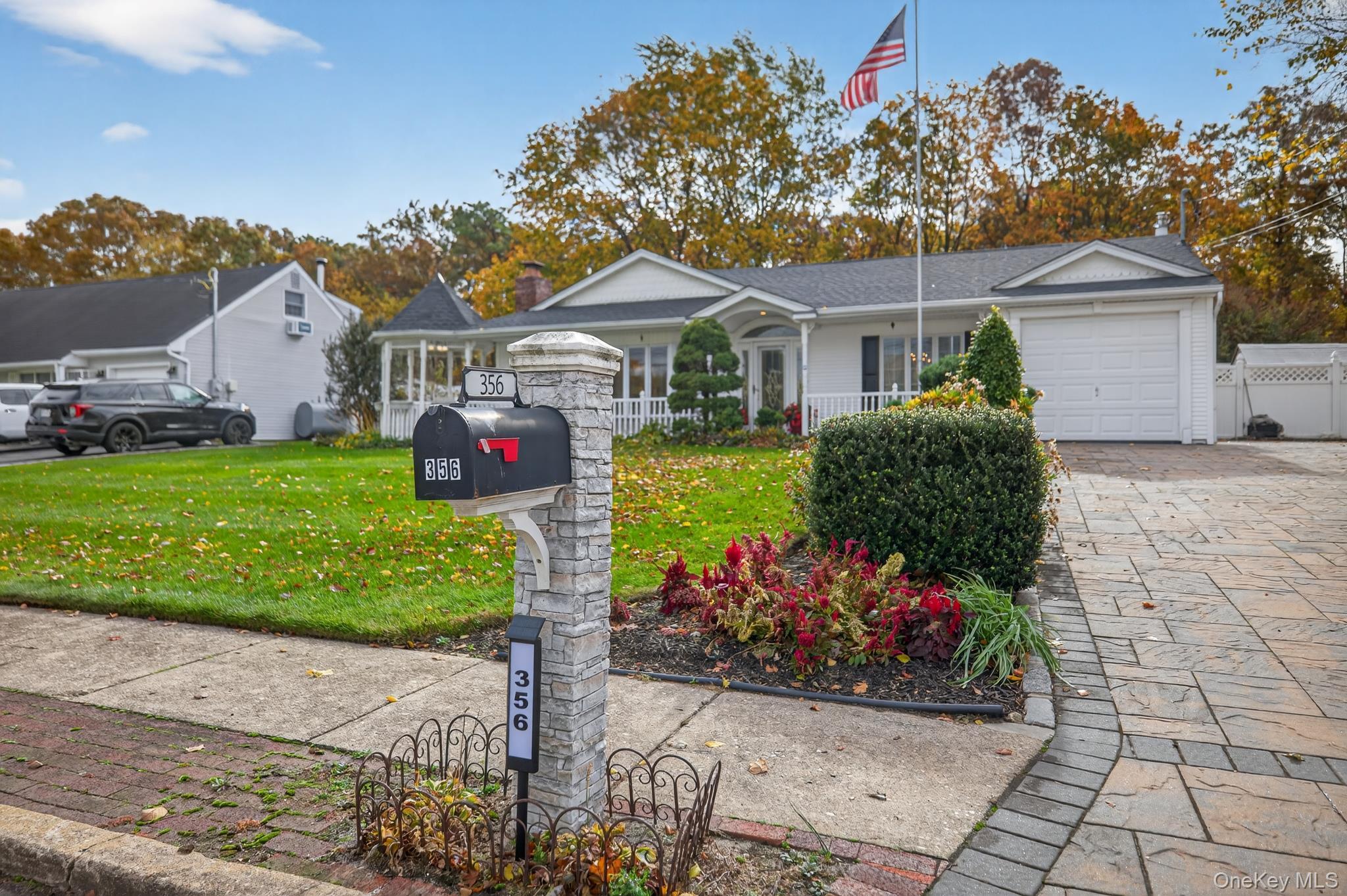 Single Family 8th  Suffolk County, NY 11716, MLS-931704-7