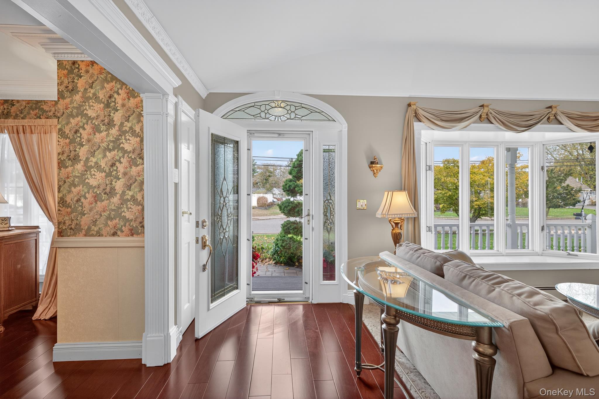 Single Family 8th  Suffolk County, NY 11716, MLS-931704-8