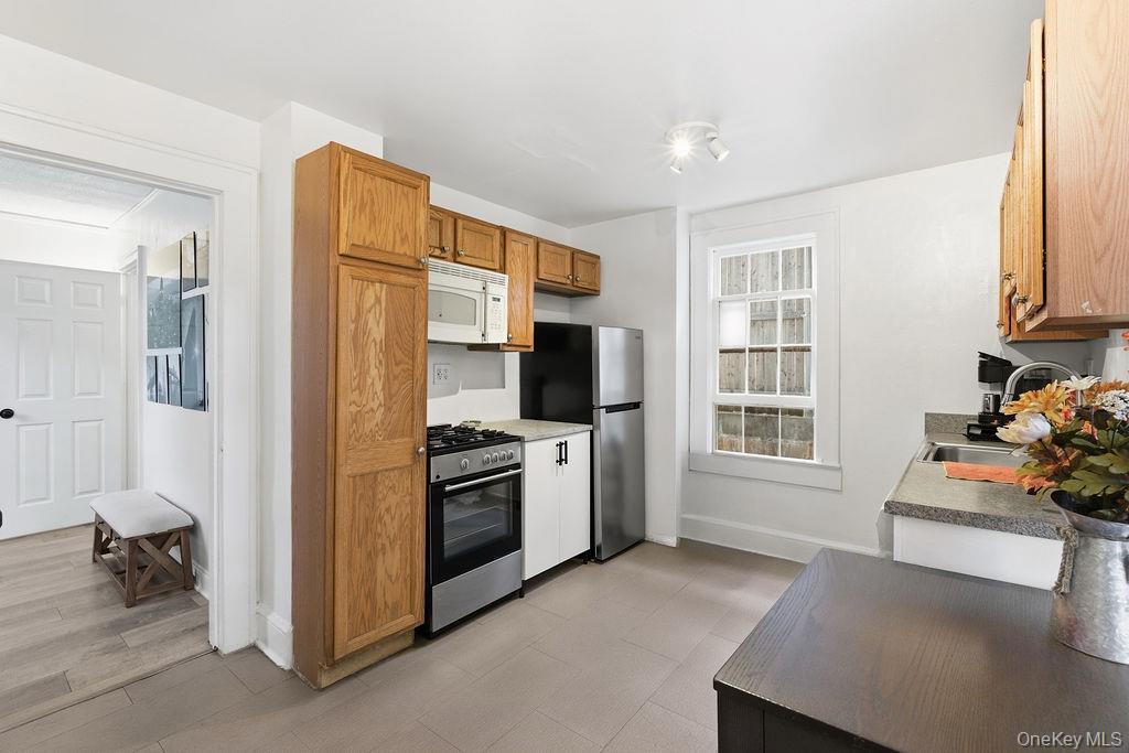 Single Family Bedford  Nassau County, NY 11590, MLS-931747-6