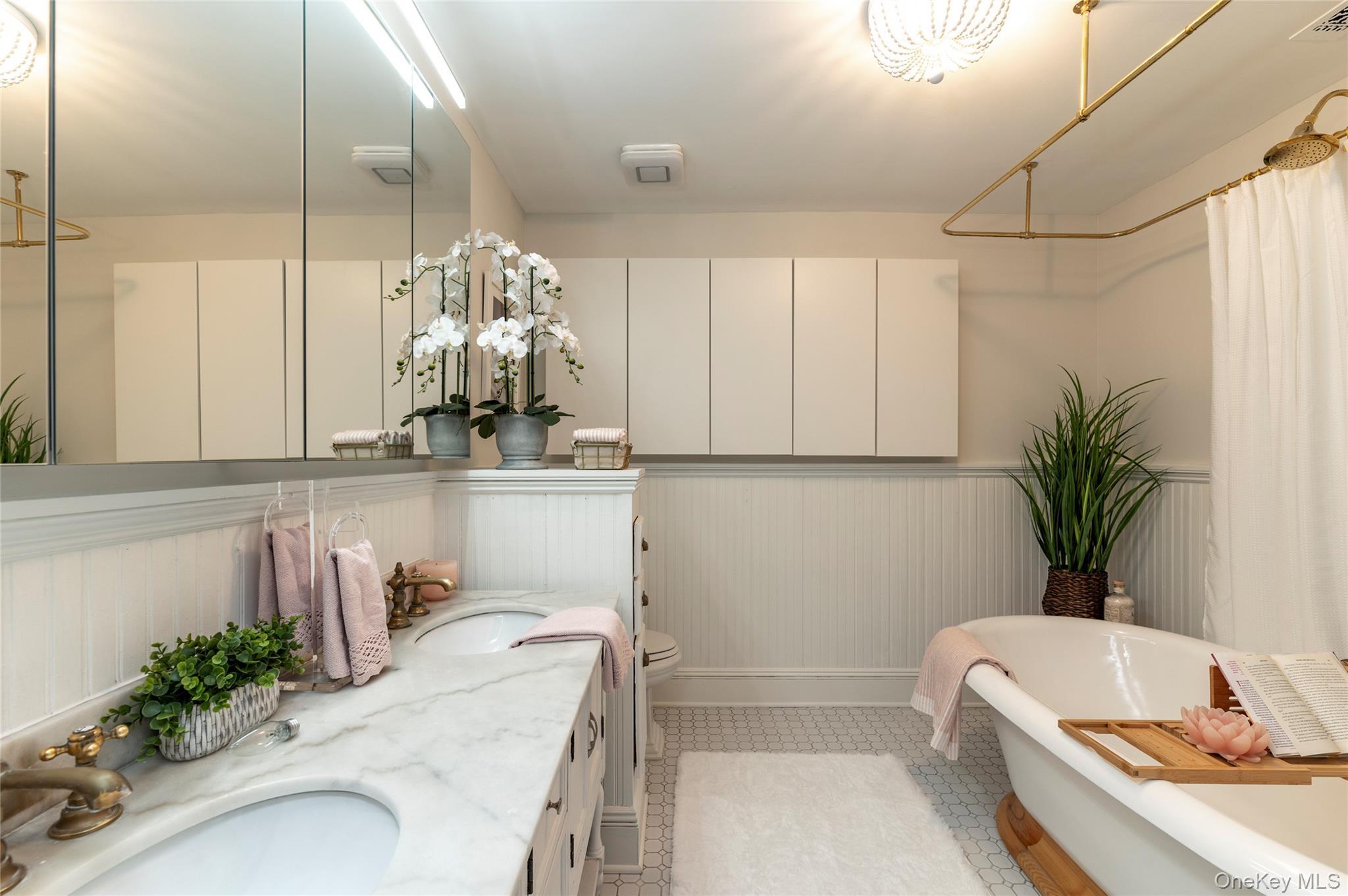 Single Family Old Mountain Rockland County, NY 10960, MLS-931754-23