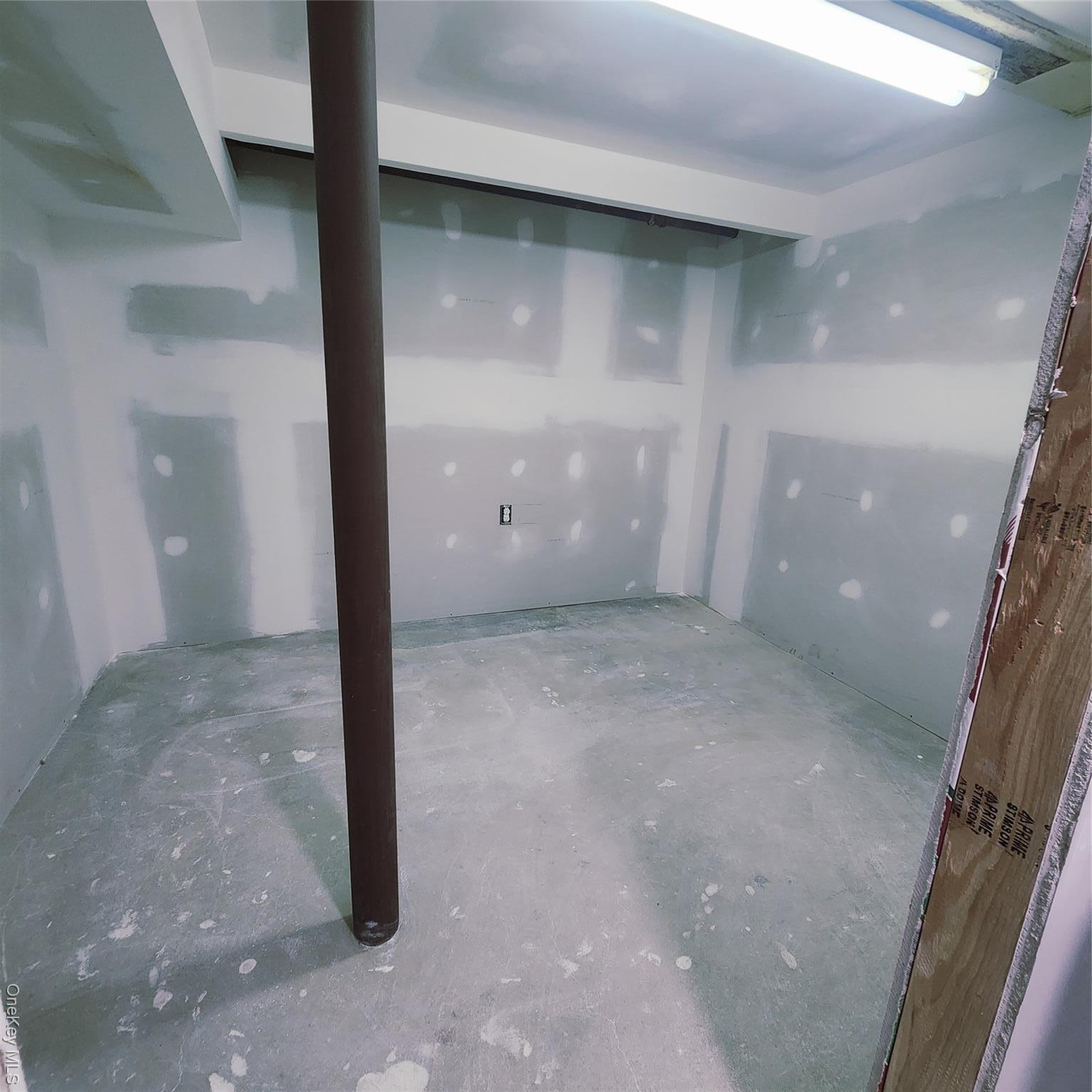 Single Family Woodward  Queens, NY 11385, MLS-931772-14