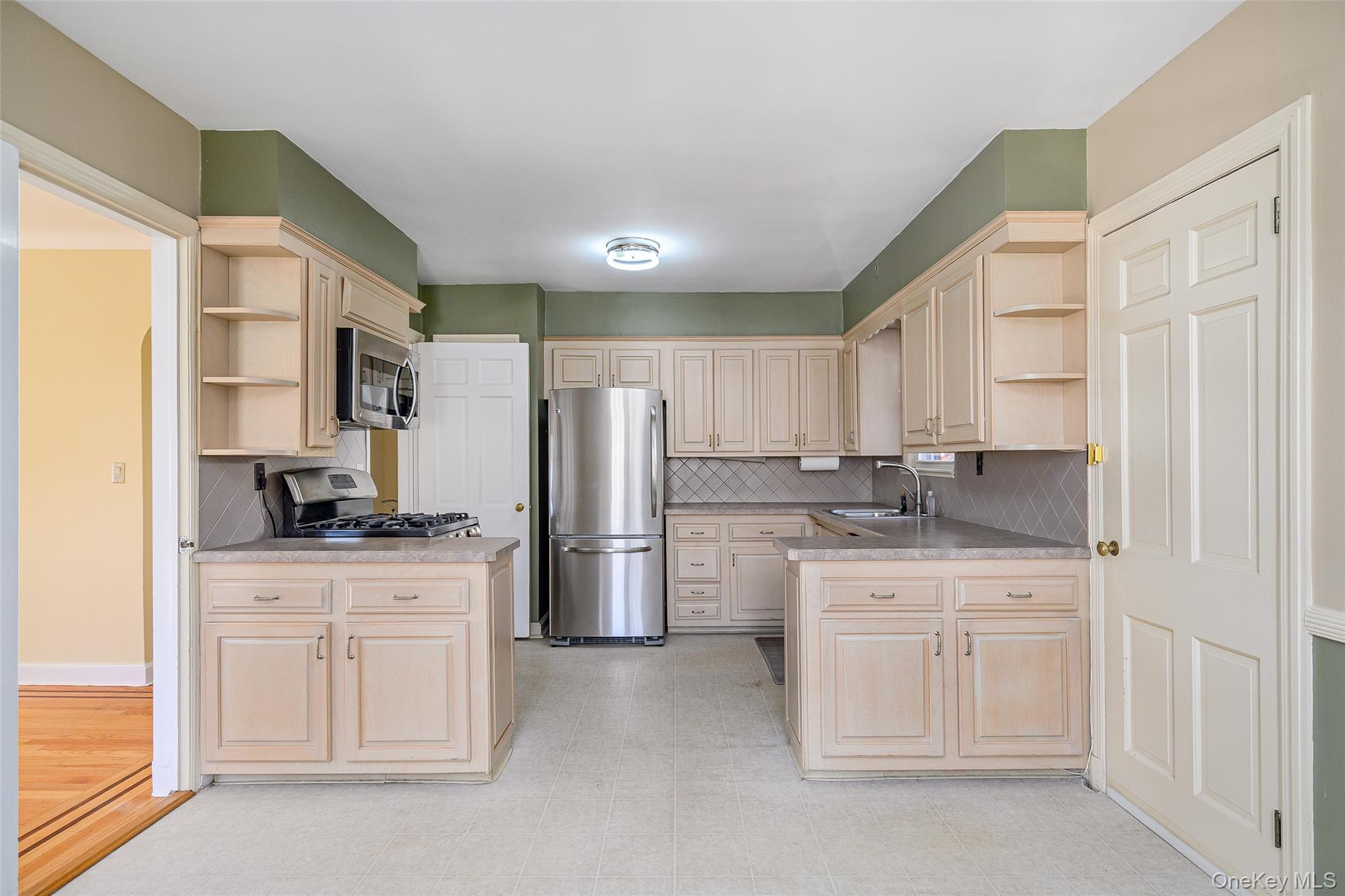 Single Family Emerson  Westchester County, NY 10704, MLS-931778-12