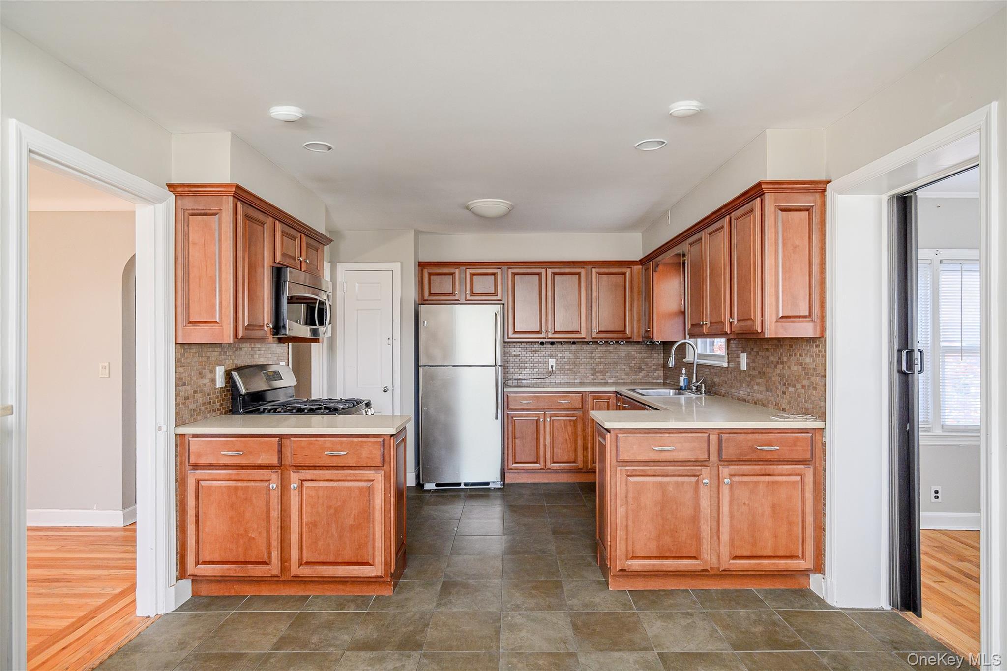 Single Family Emerson  Westchester County, NY 10704, MLS-931778-25