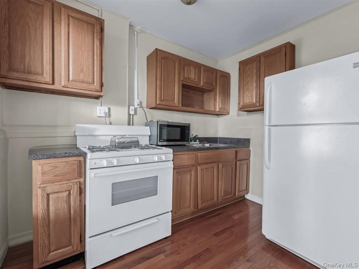 Single Family Halsey  Brooklyn, NY 11233, MLS-931780-20