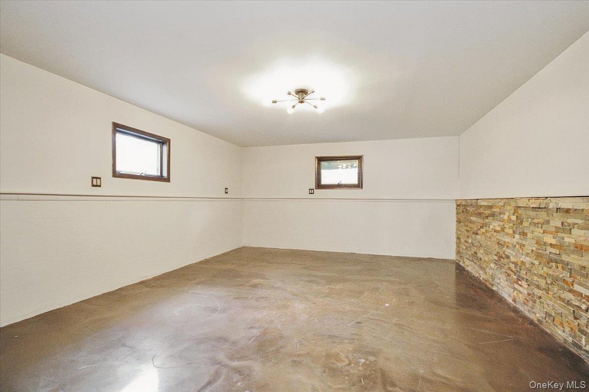 Single Family Old Post  Orange County, NY 12542, MLS-931782-38