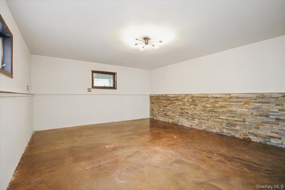 Single Family Old Post  Orange County, NY 12542, MLS-931782-39