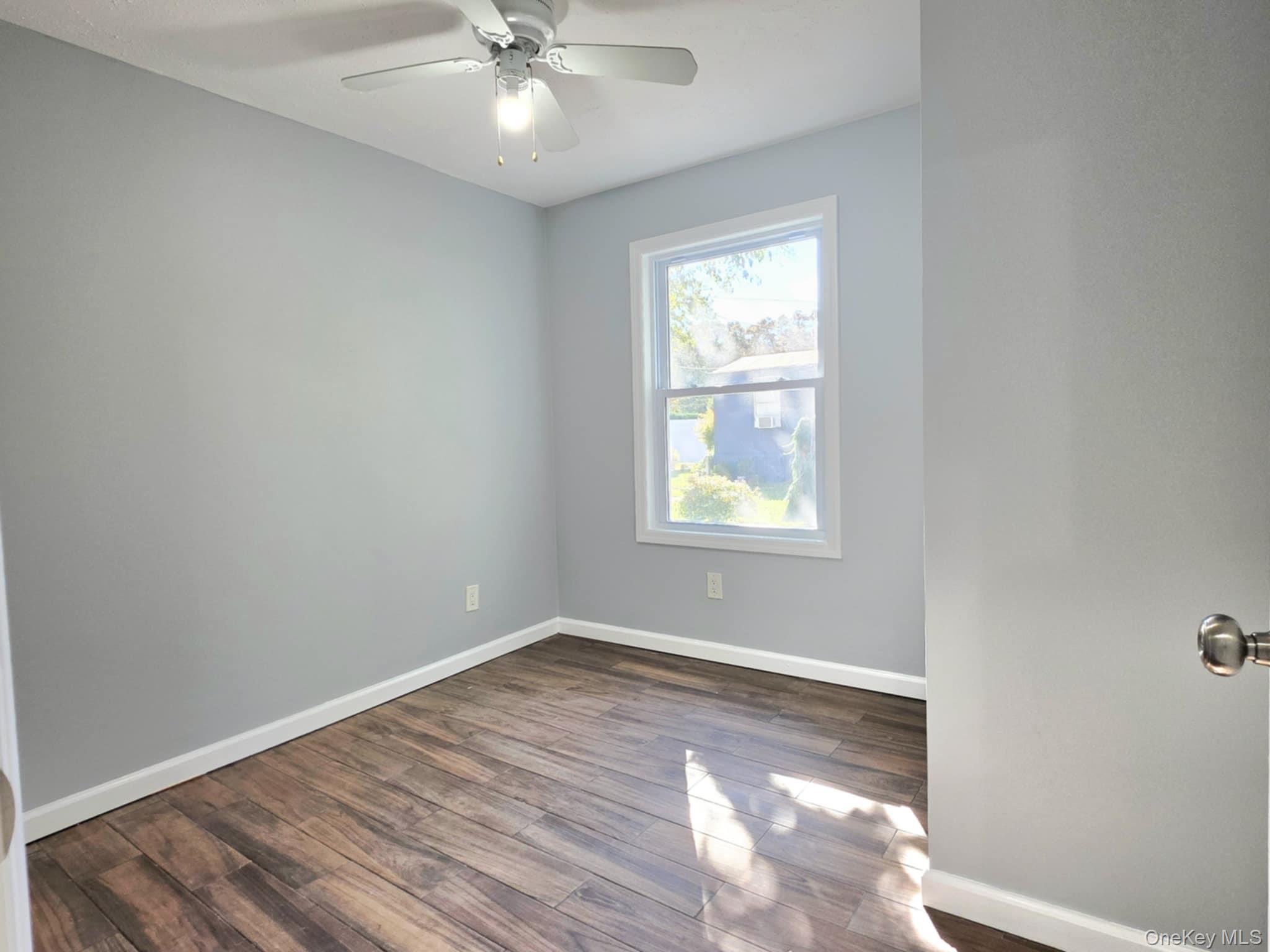 Single Family Oak Suffolk County, NY 11901, MLS-931789-13