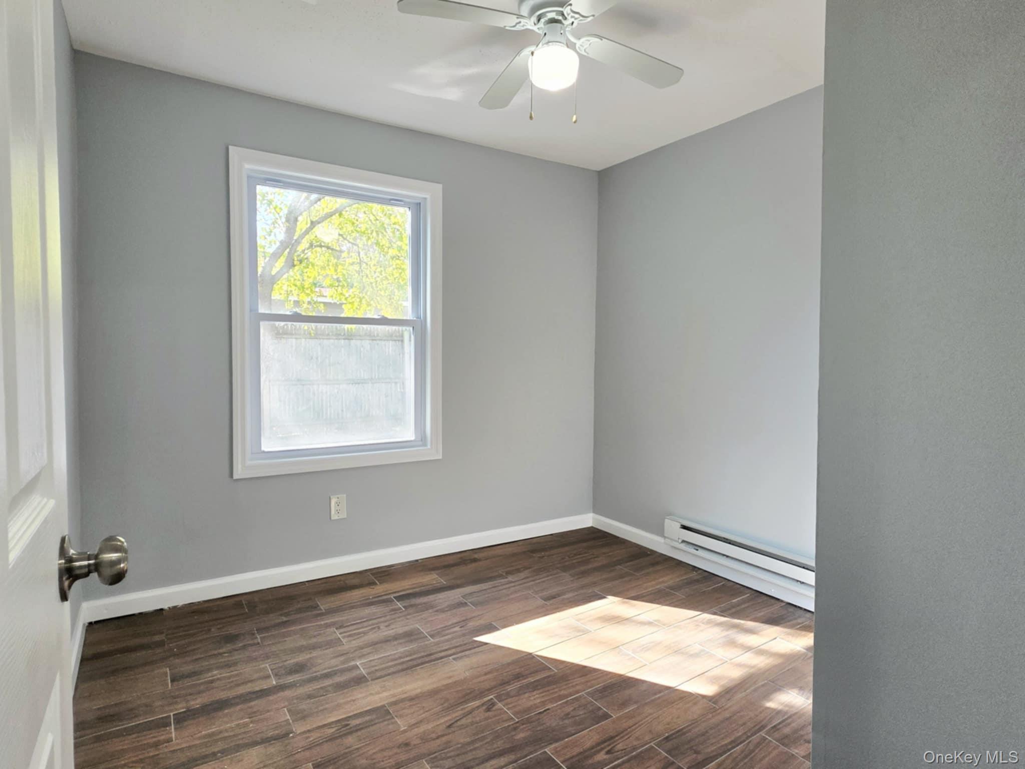 Single Family Oak Suffolk County, NY 11901, MLS-931789-14