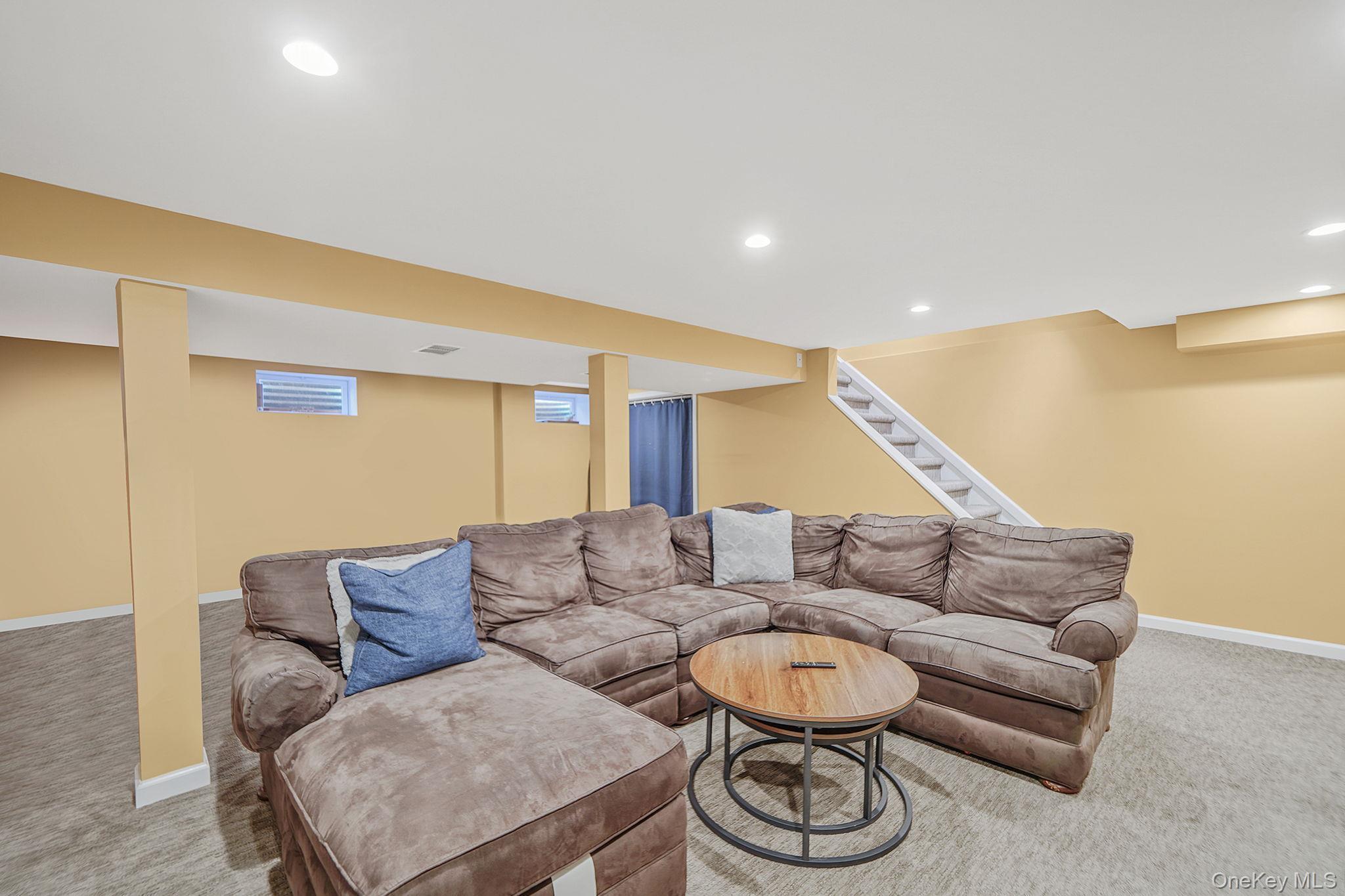 Single Family Joyce  Suffolk County, NY 11788, MLS-931791-31