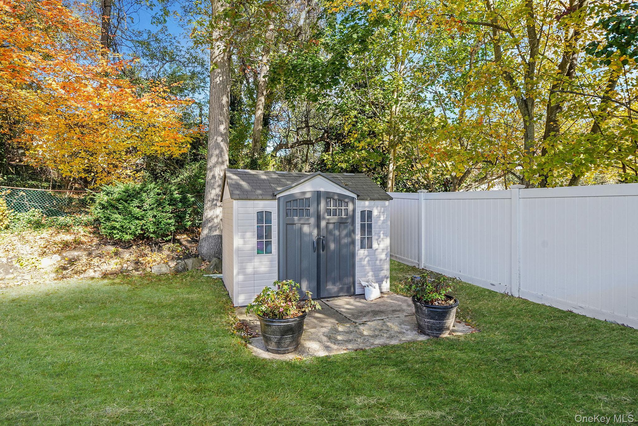 Single Family Joyce  Suffolk County, NY 11788, MLS-931791-38