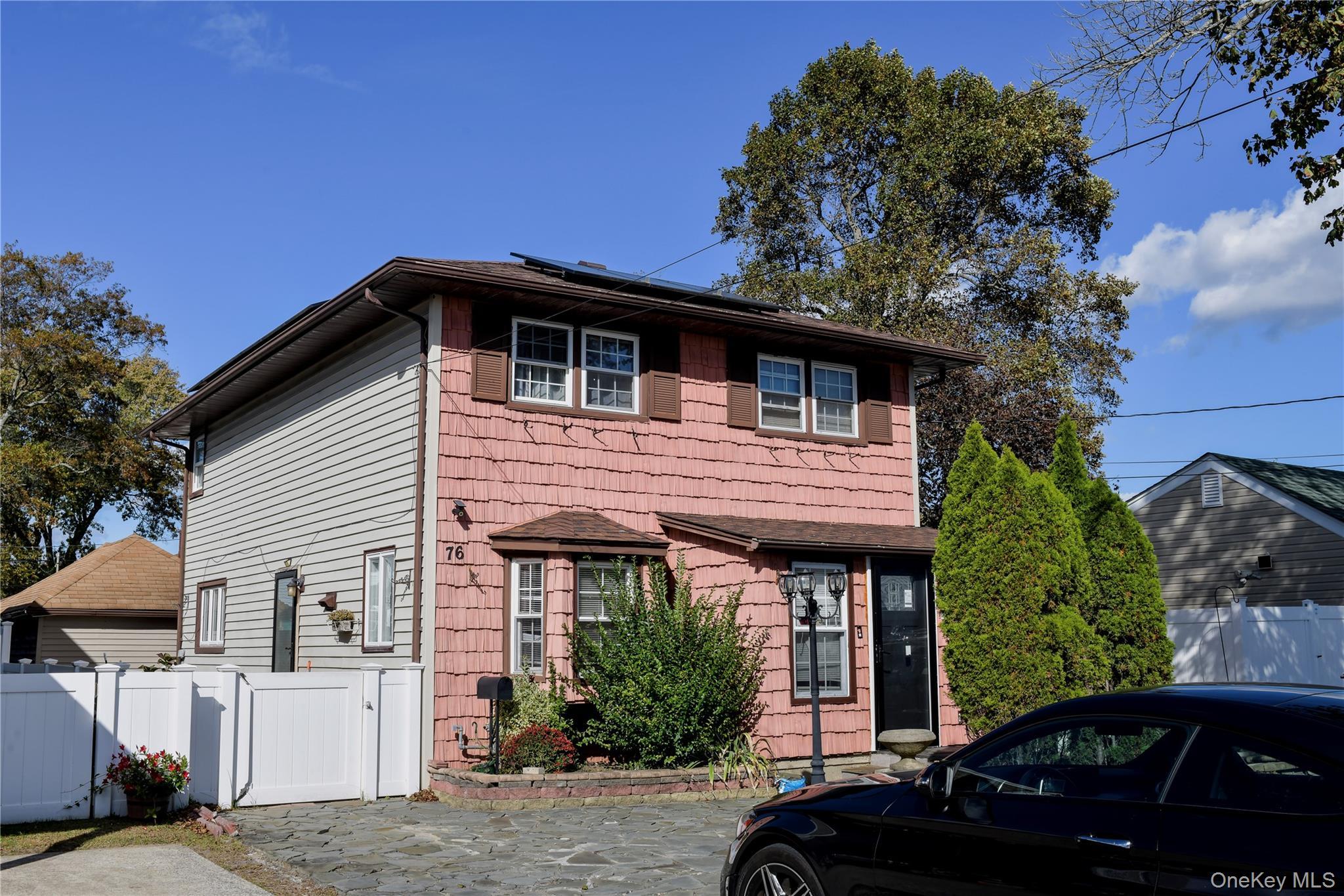 Single Family Hollywood  Suffolk County, NY 11757, MLS-931798-2