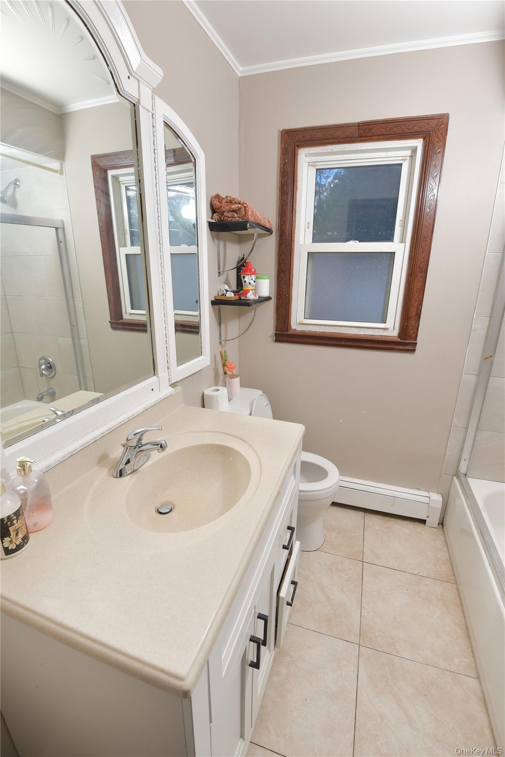 Single Family Hollywood  Suffolk County, NY 11757, MLS-931798-9