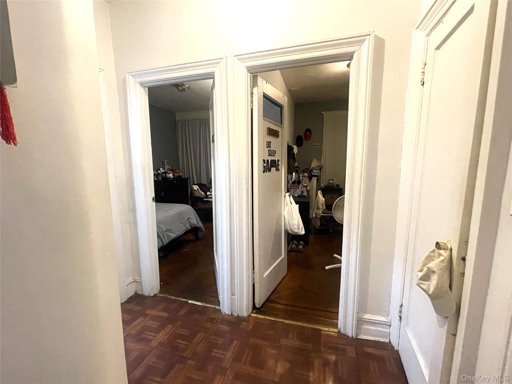 Single Family 81st Queens, NY 11370, MLS-931812-14