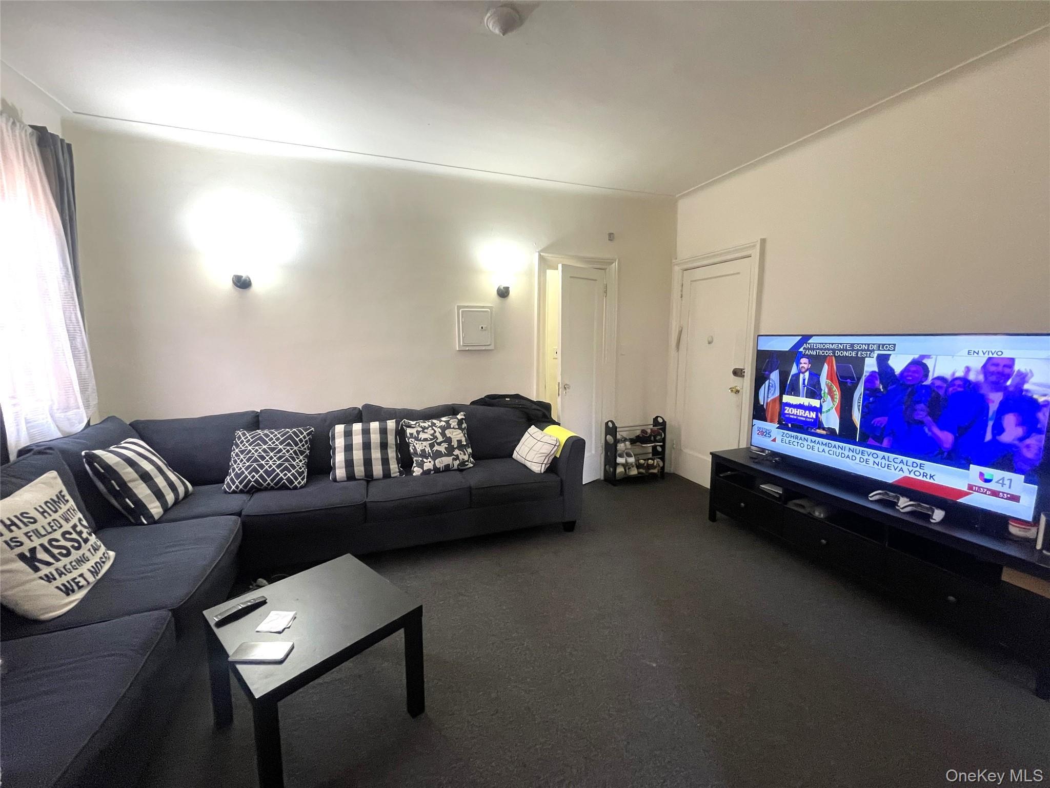 Single Family 81st Queens, NY 11370, MLS-931812-21