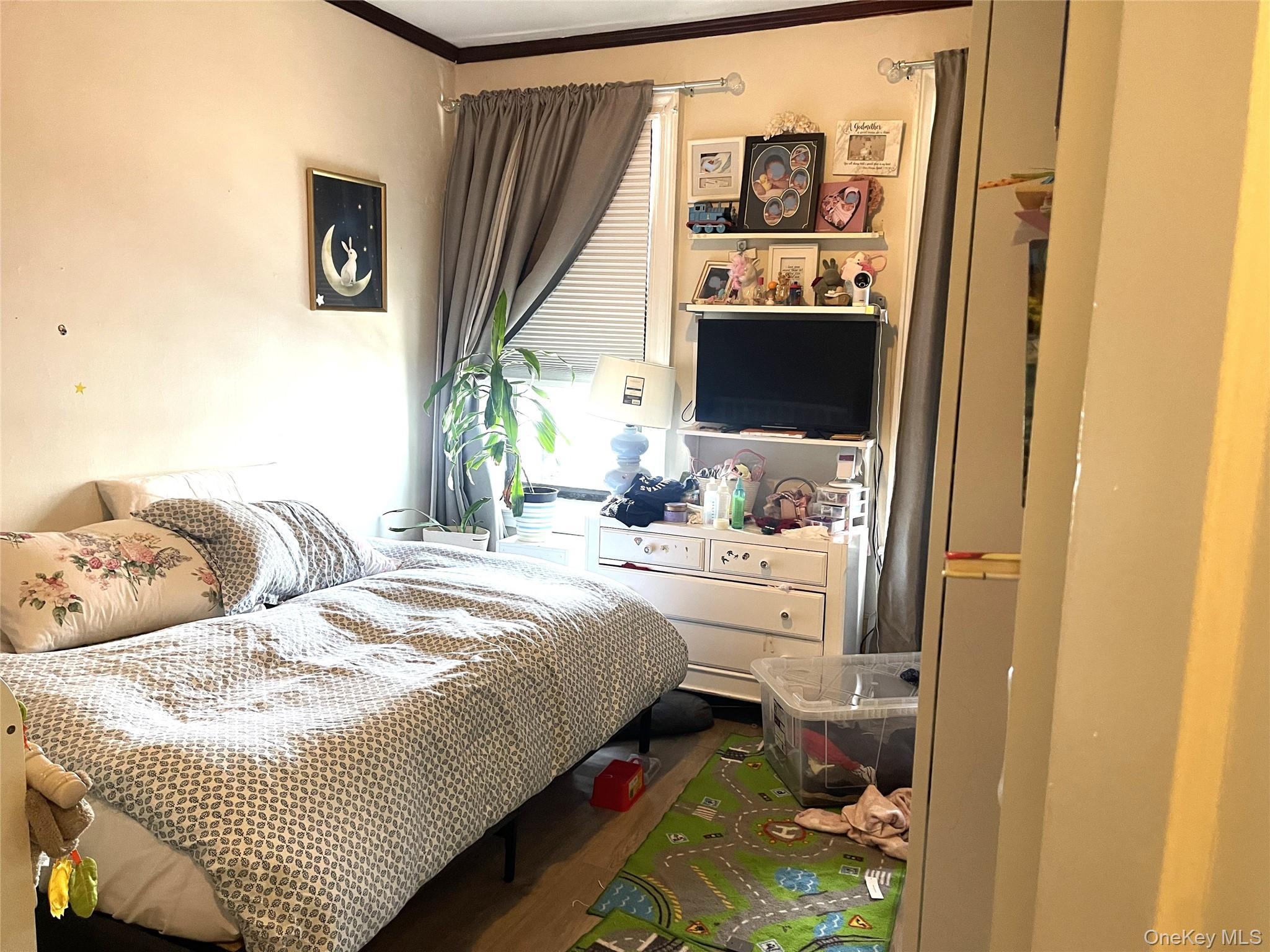 Single Family 81st Queens, NY 11370, MLS-931812-30