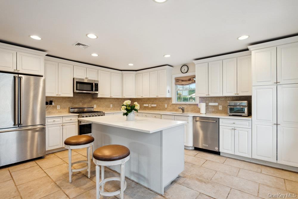 Single Family Syosset Nassau County, NY 11791, MLS-931822-10