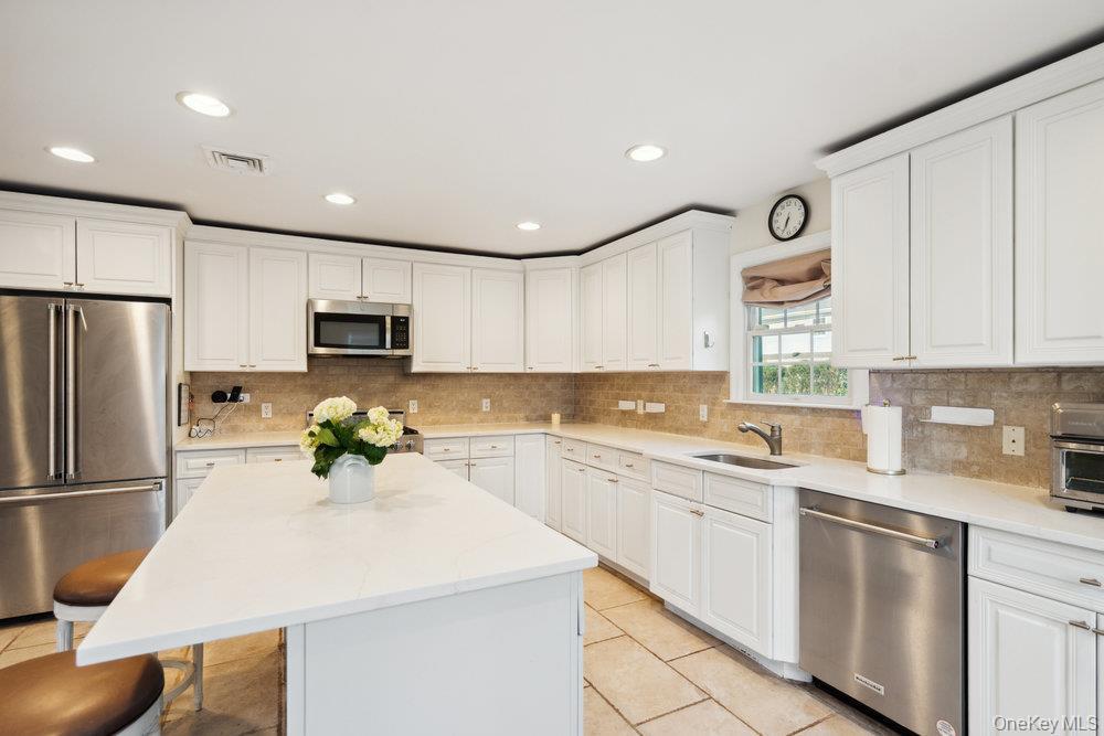 Single Family Syosset Nassau County, NY 11791, MLS-931822-14