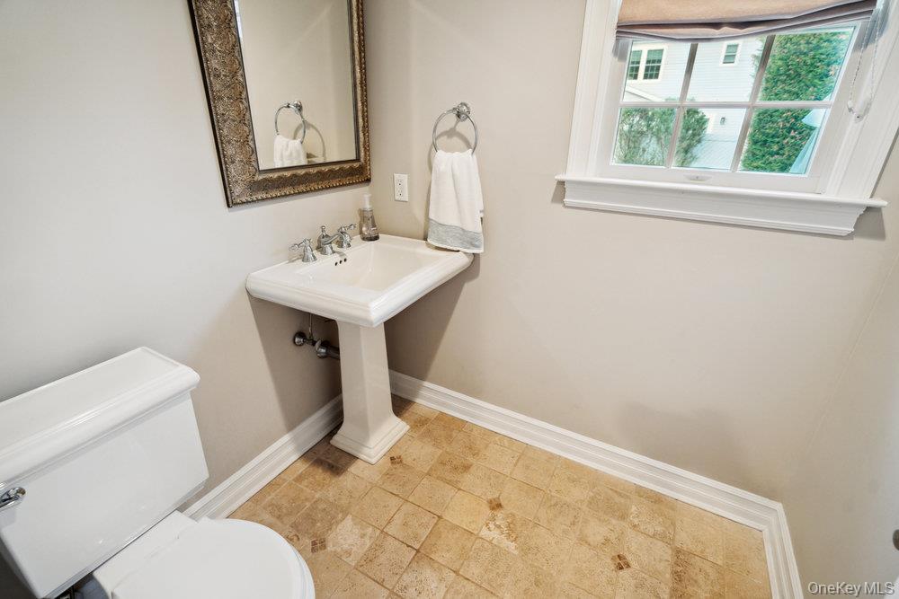 Single Family Syosset Nassau County, NY 11791, MLS-931822-19