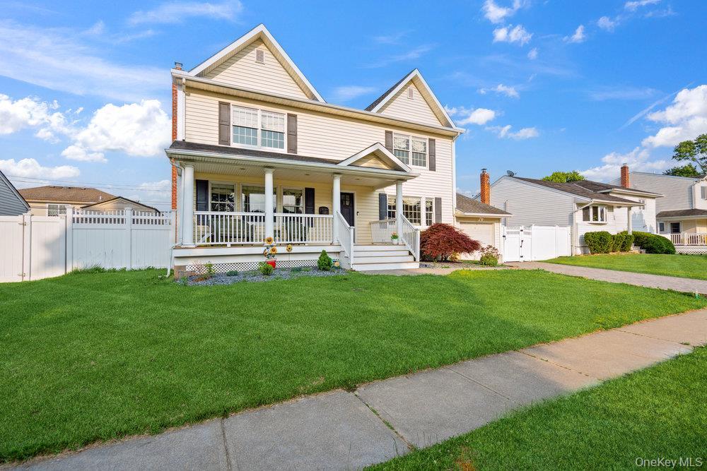 Single Family Syosset Nassau County, NY 11791, MLS-931822-2