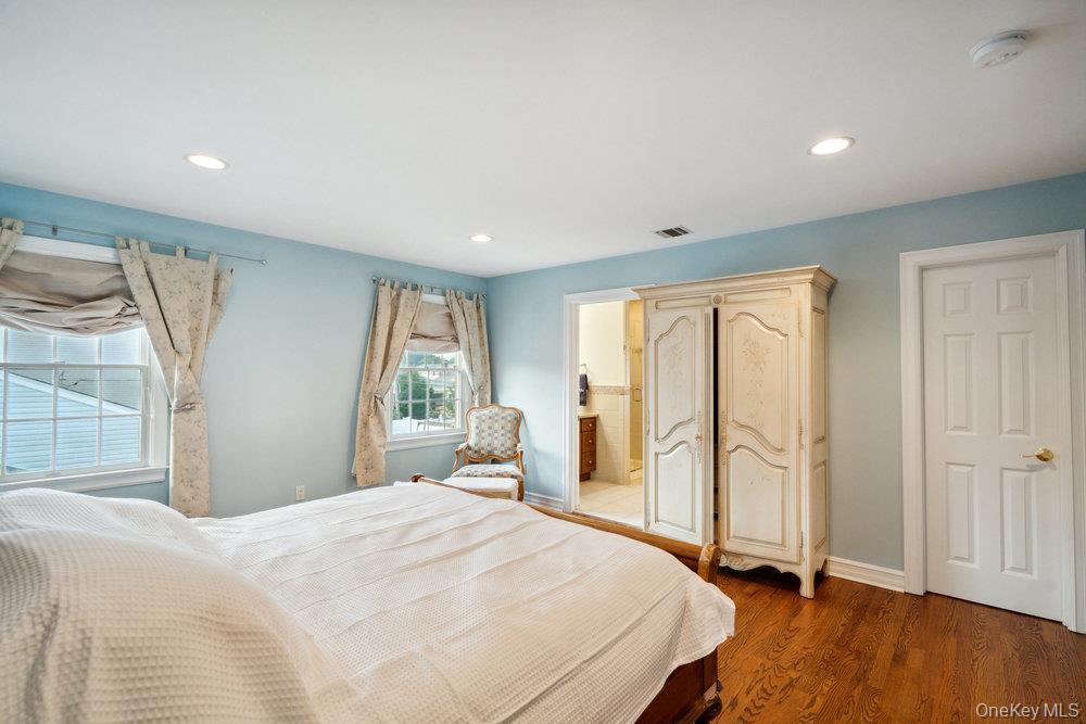 Single Family Syosset Nassau County, NY 11791, MLS-931822-21