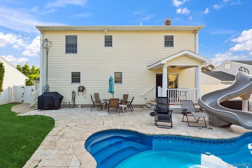 Single Family Syosset Nassau County, NY 11791, MLS-931822-34