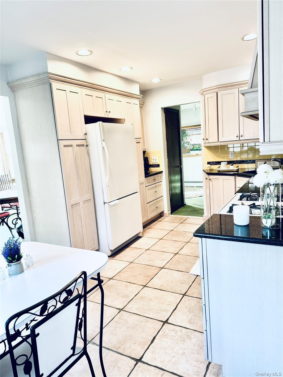 Single Family Christa  Suffolk County, NY 11743, MLS-931830-3