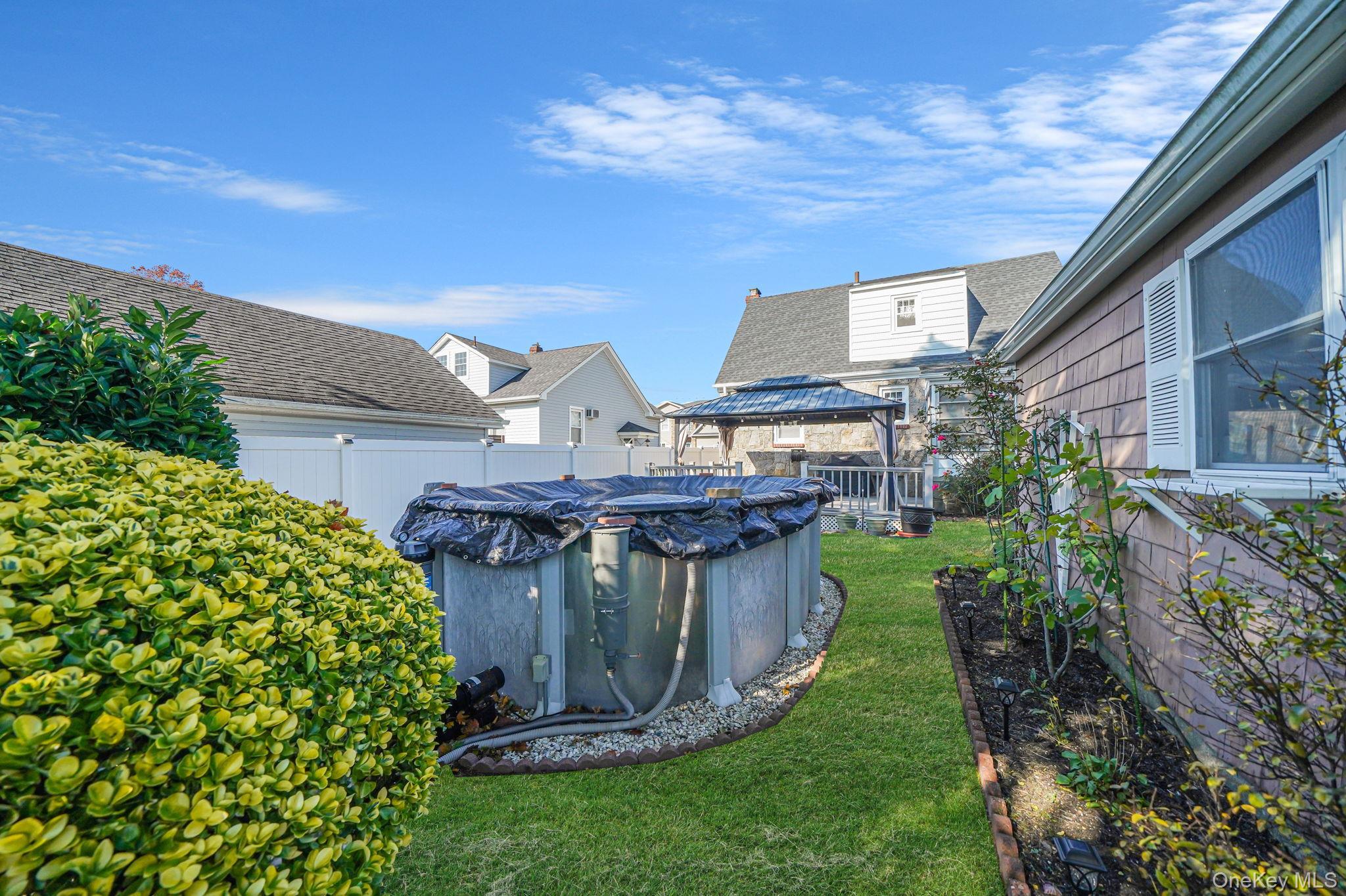 Single Family Claxton  Nassau County, NY 11710, MLS-931844-26