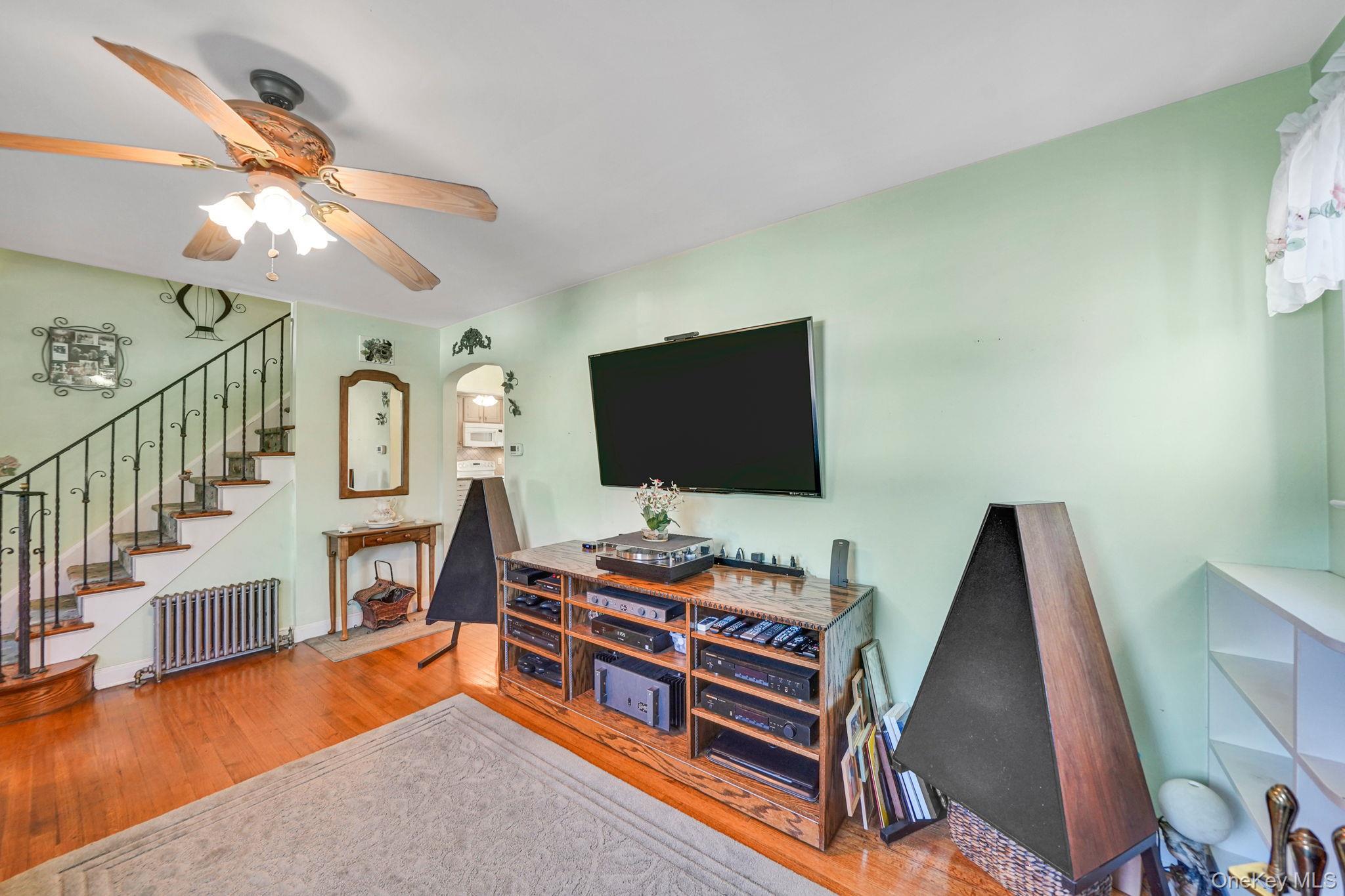 Single Family Claxton  Nassau County, NY 11710, MLS-931844-5