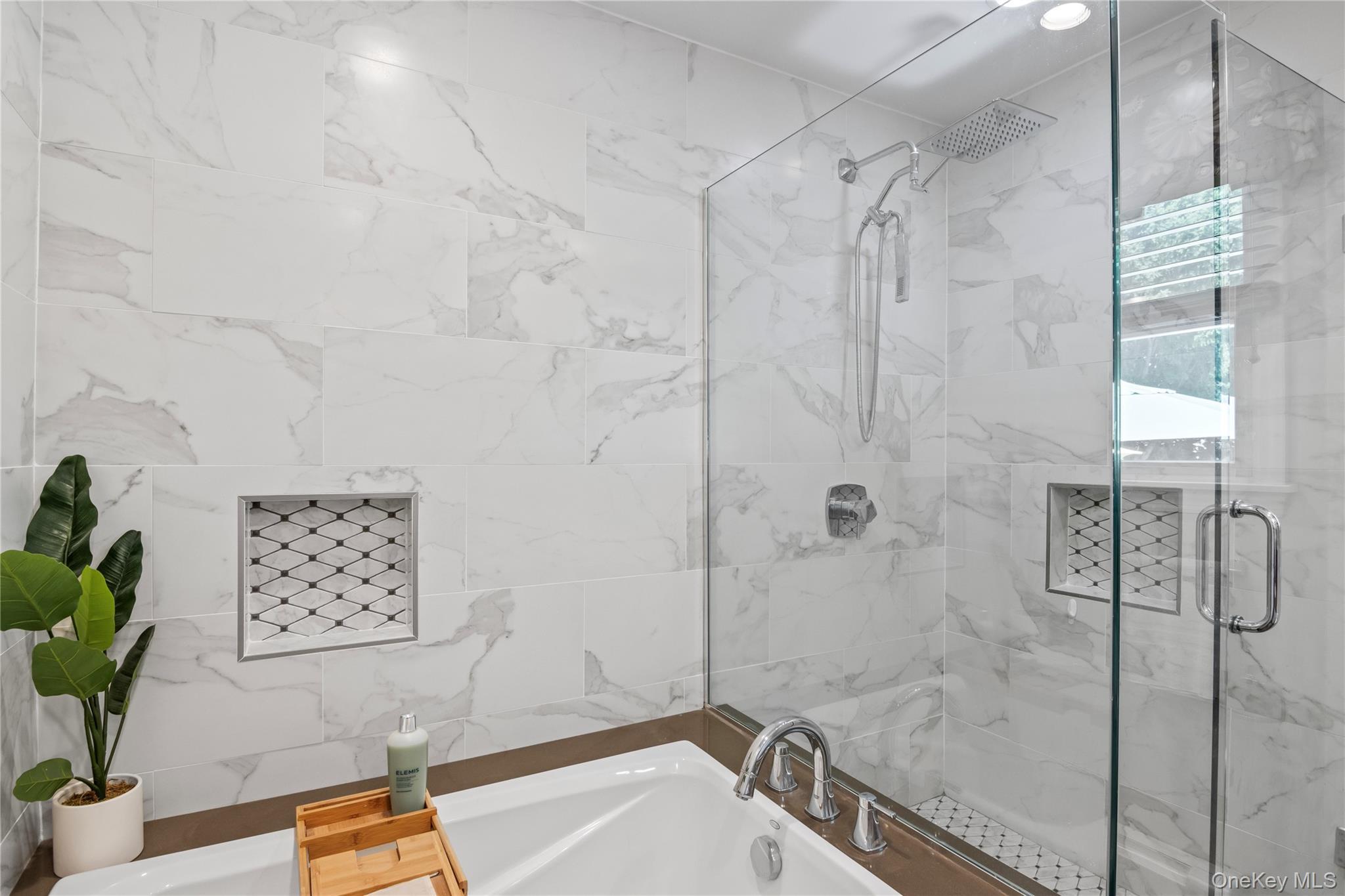 Single Family Norma Suffolk County, NY 11754, MLS-931849-18