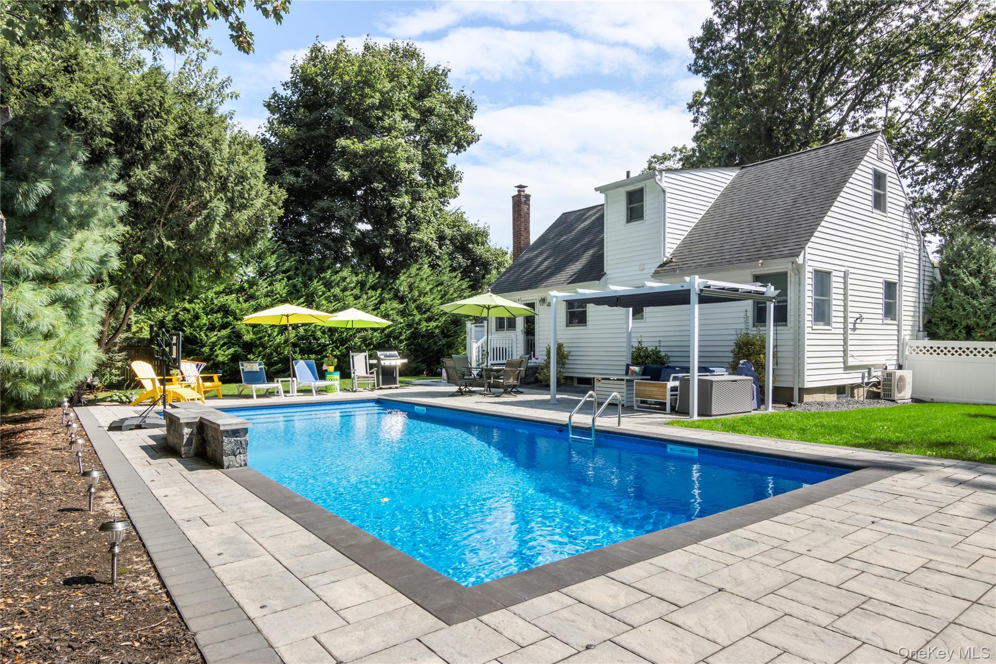 Single Family Norma Suffolk County, NY 11754, MLS-931849-26