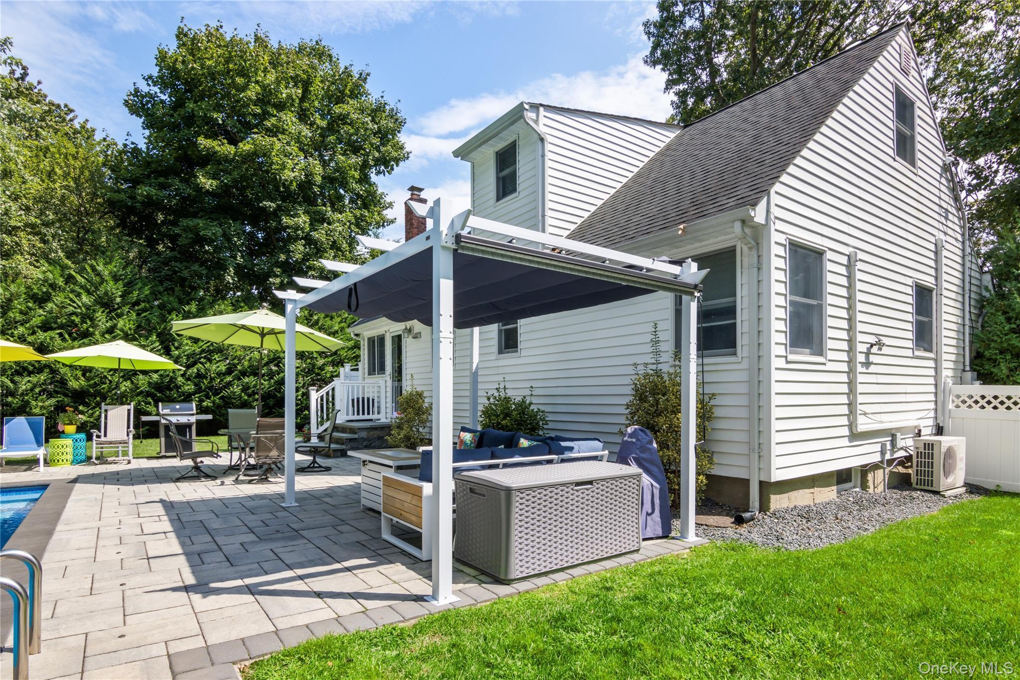 Single Family Norma Suffolk County, NY 11754, MLS-931849-30