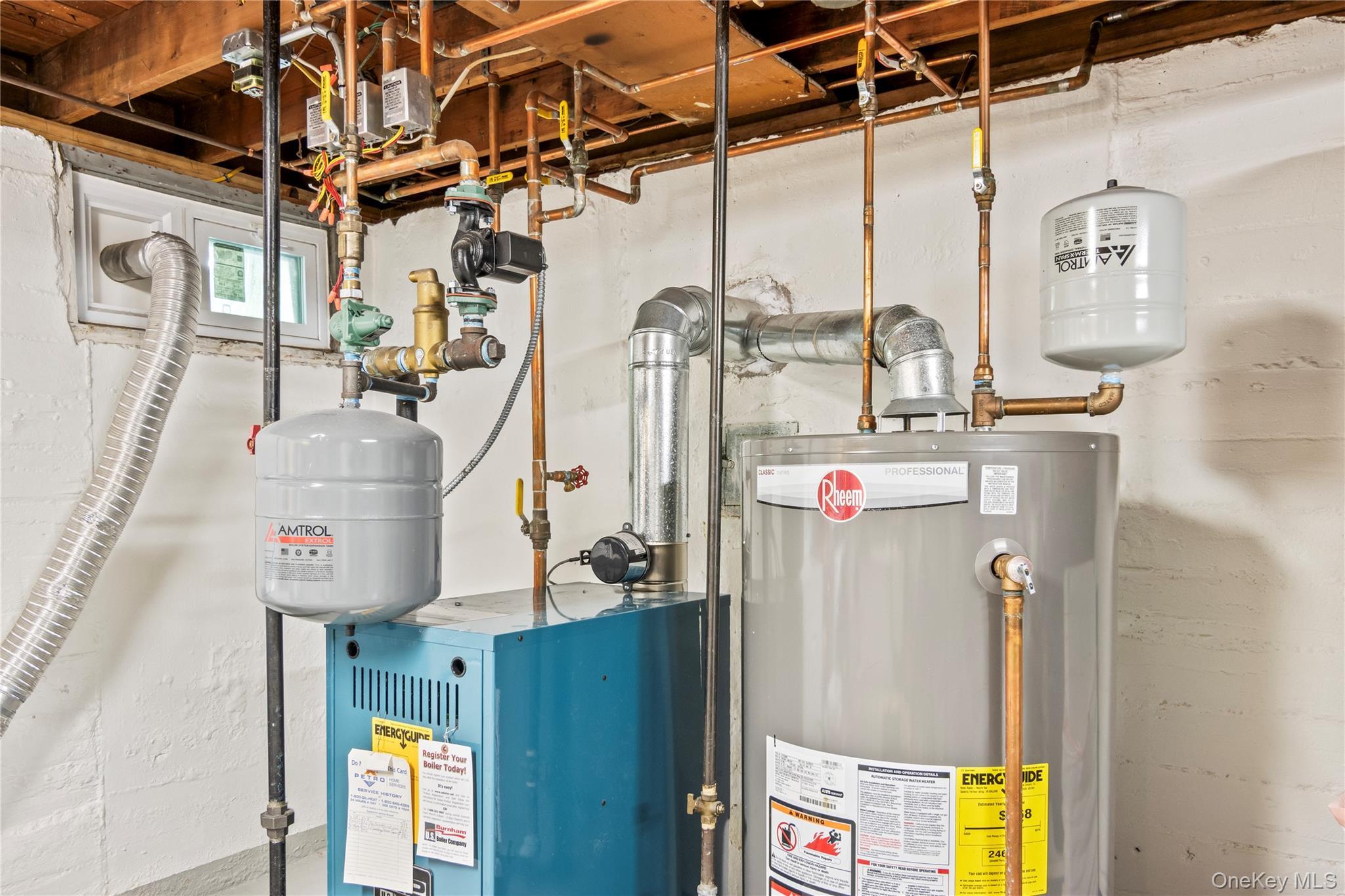 Single Family Norma Suffolk County, NY 11754, MLS-931849-33