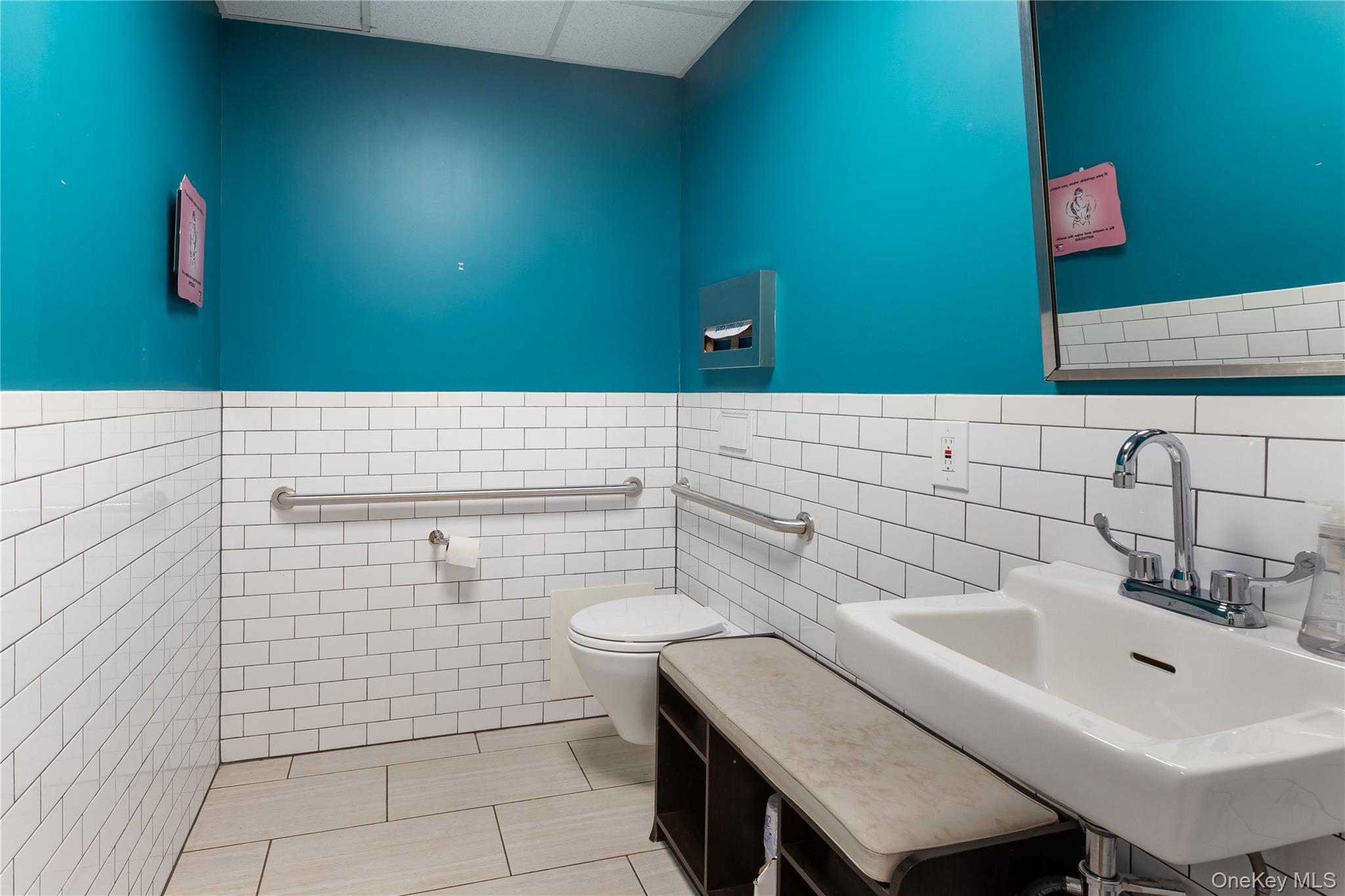 Commercial Lease Riverdale  Bronx, NY 10463, MLS-931857-11