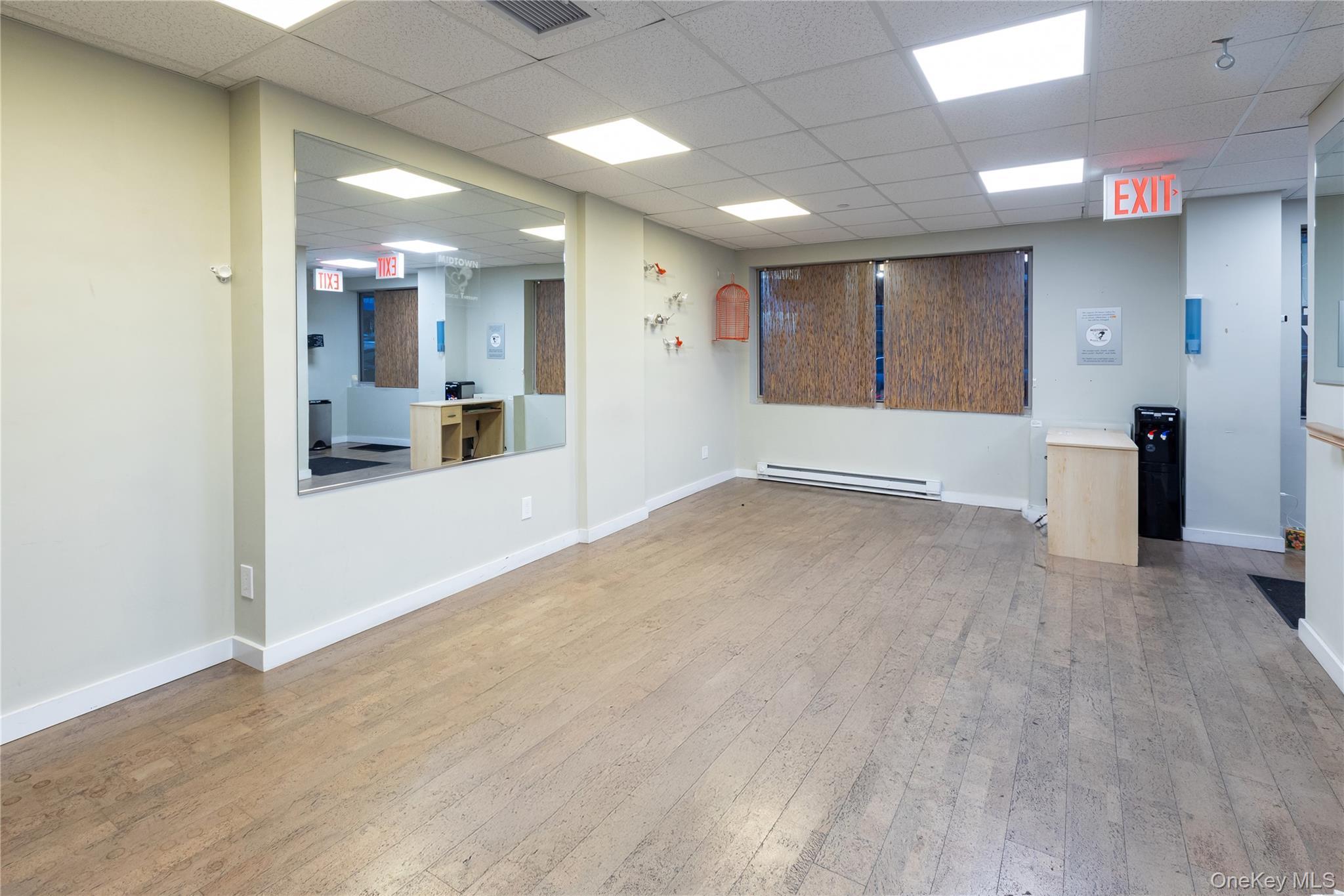 Commercial Lease Riverdale  Bronx, NY 10463, MLS-931857-4
