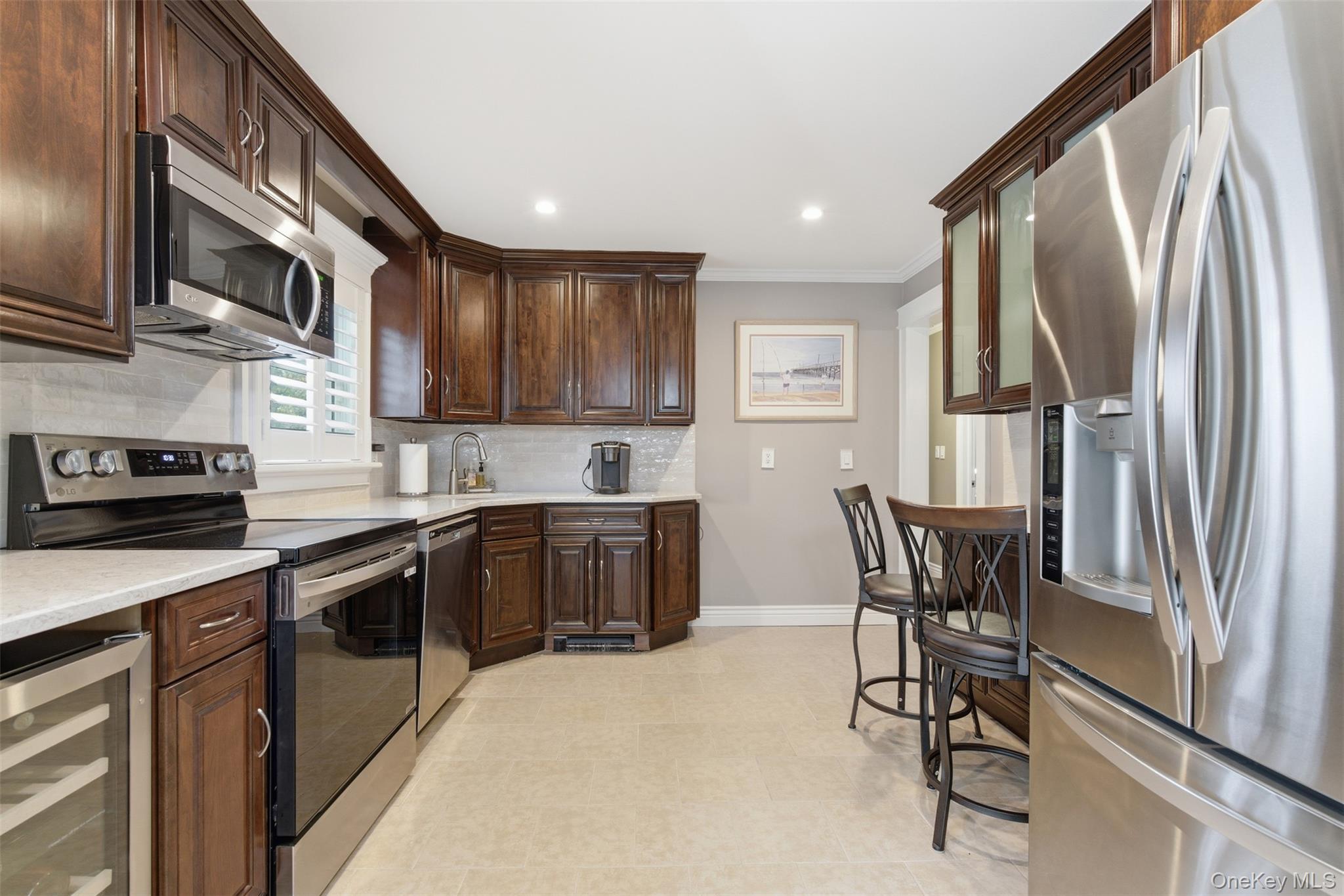 Single Family 5th  Suffolk County, NY 11780, MLS-931860-10