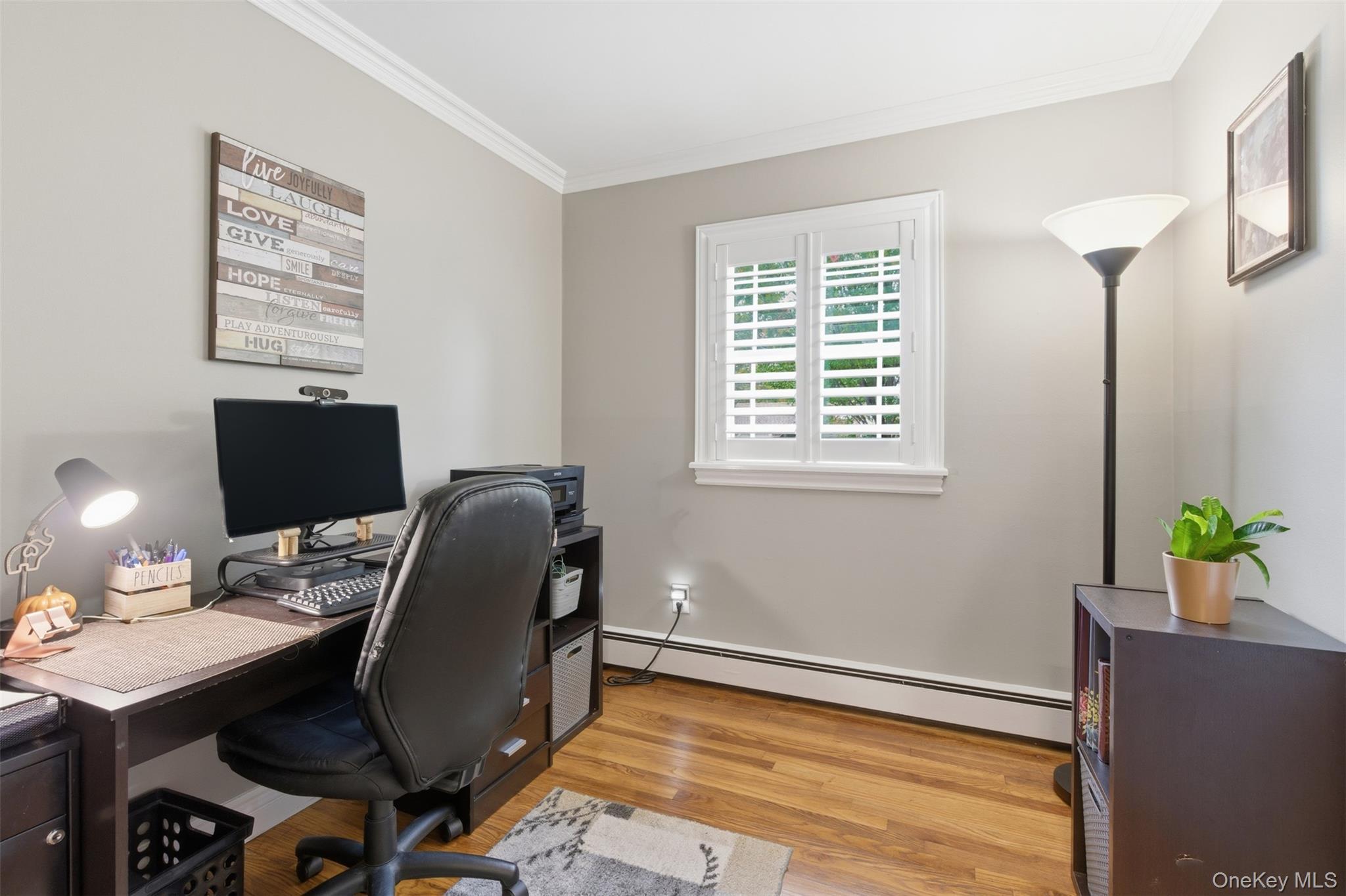 Single Family 5th  Suffolk County, NY 11780, MLS-931860-13