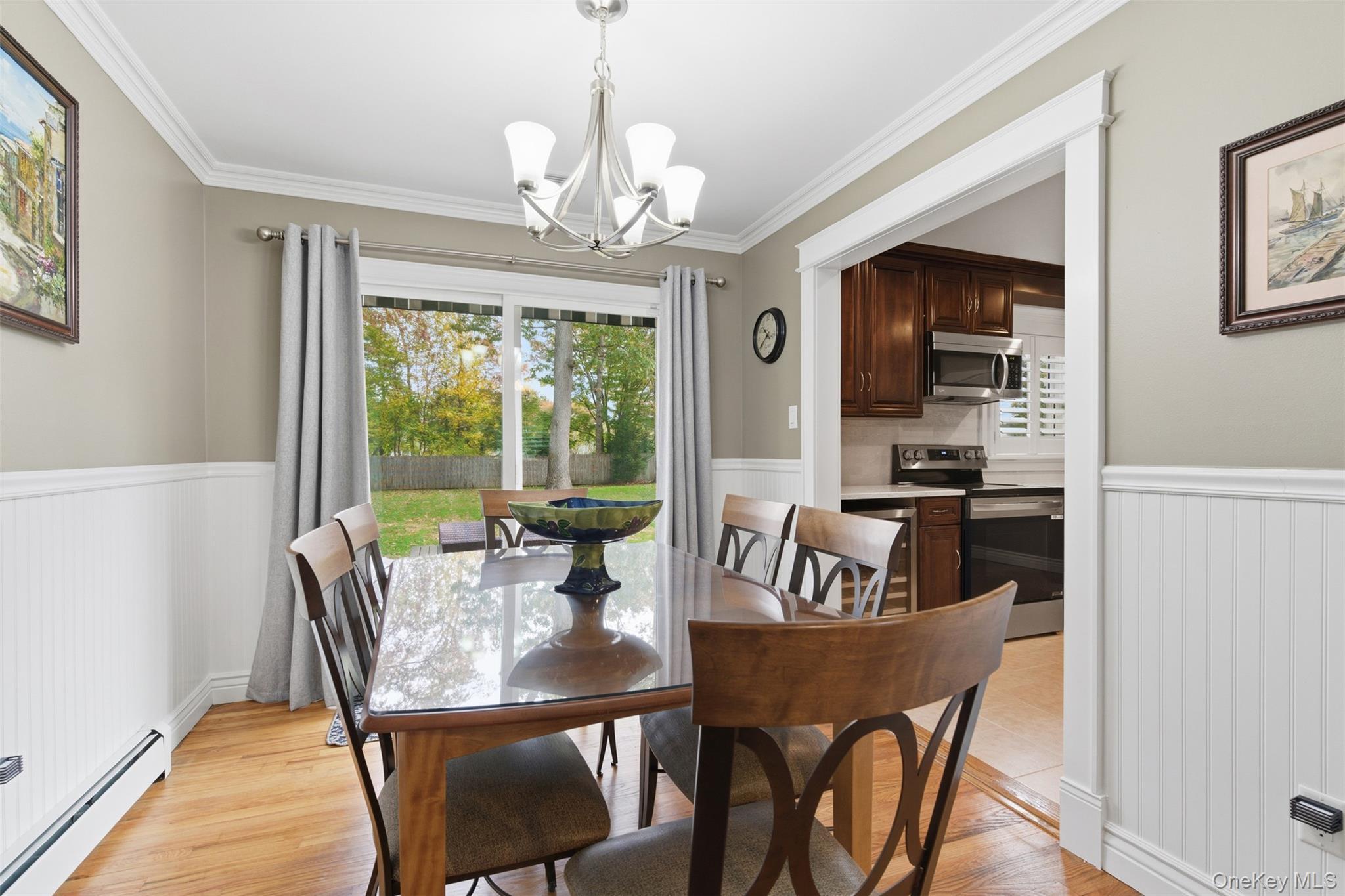 Single Family 5th  Suffolk County, NY 11780, MLS-931860-8