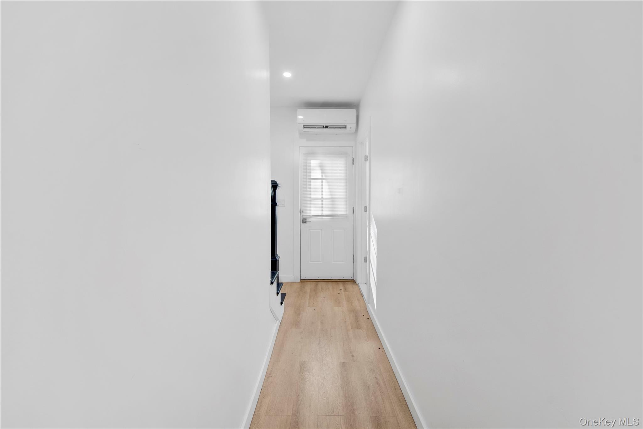 Single Family Old Post Ulster County, NY 12542, MLS-931863-16