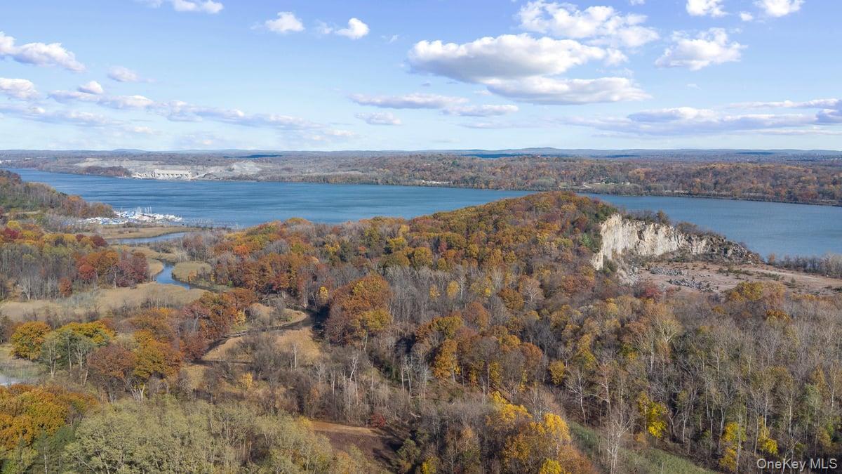 Single Family Old Post  Ulster County, NY 12542, MLS-931863-39