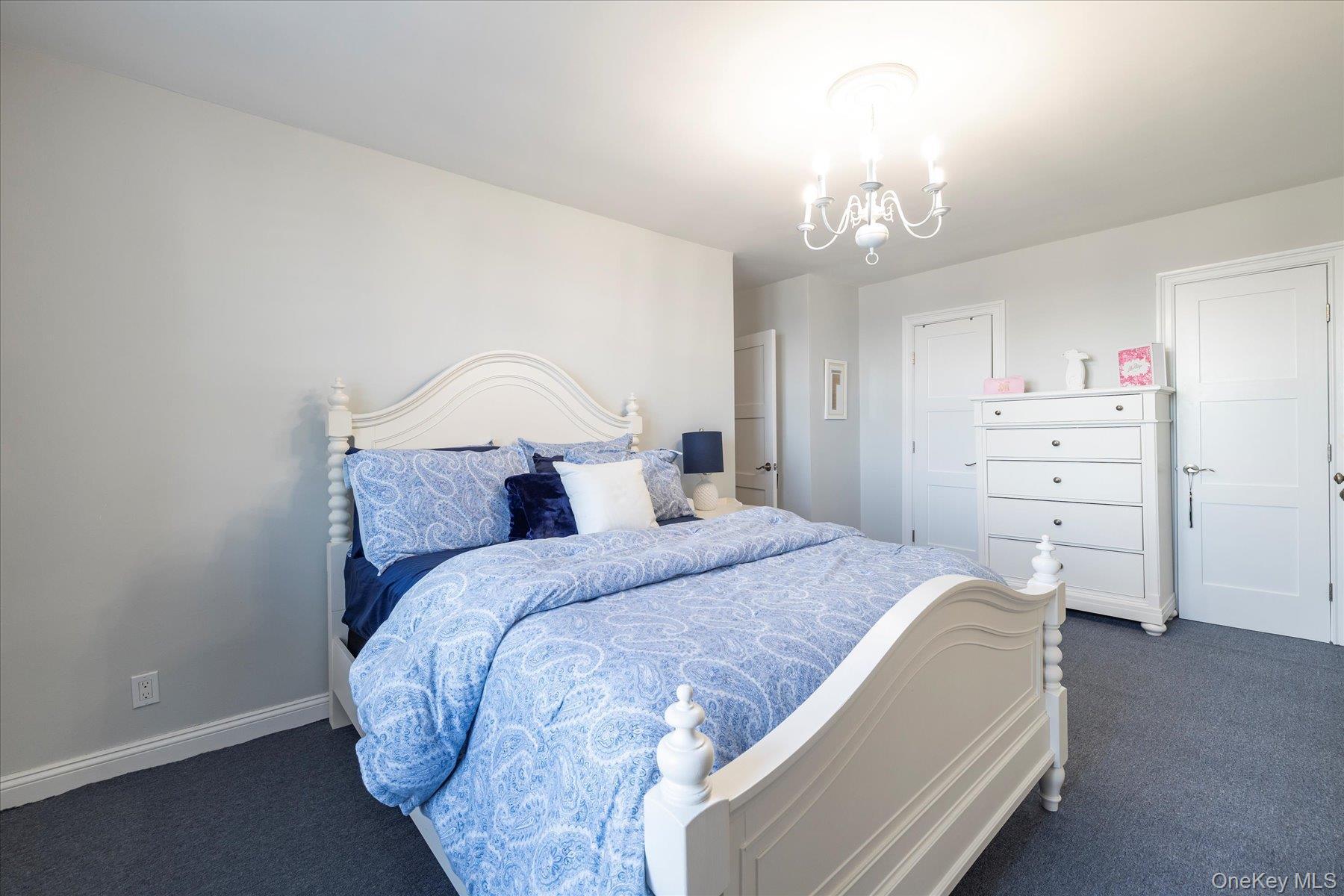 Coop Broadway  Nassau County, NY 11561, MLS-931867-16