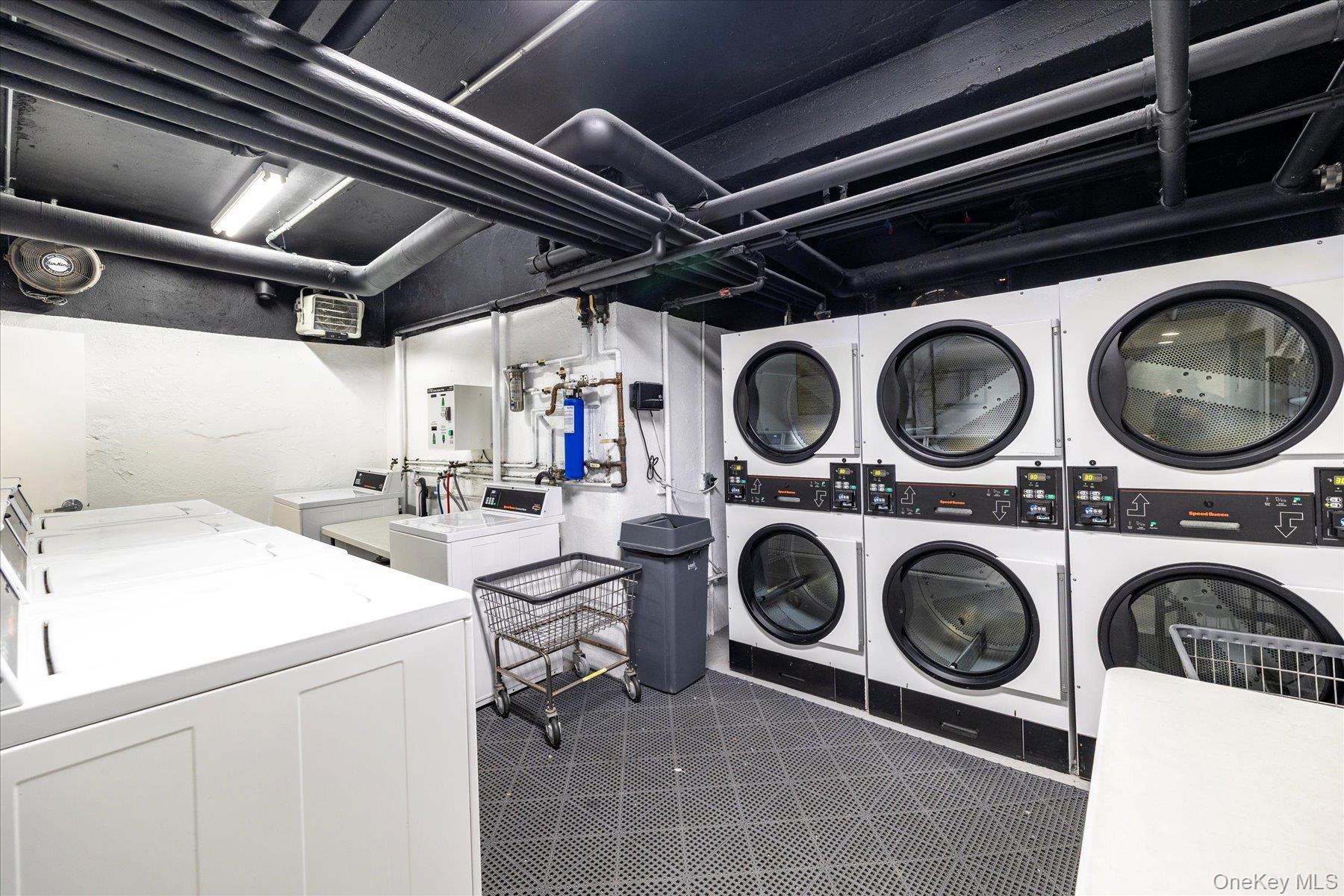 Coop Broadway  Nassau County, NY 11561, MLS-931867-17