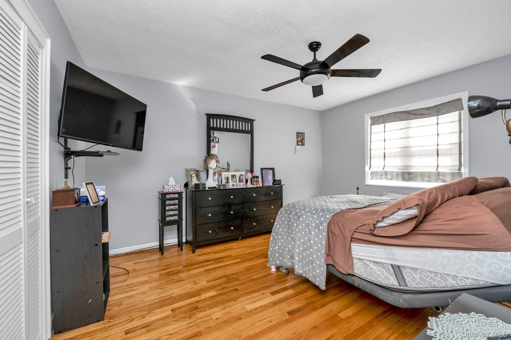 Single Family Mcdonald  Bronx, NY 10461, MLS-931877-10