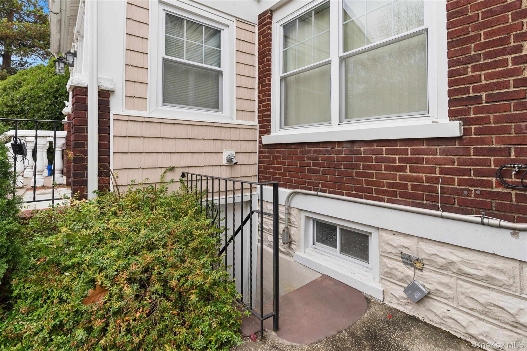 Single Family 90th  Queens, NY 11421, MLS-931878-27