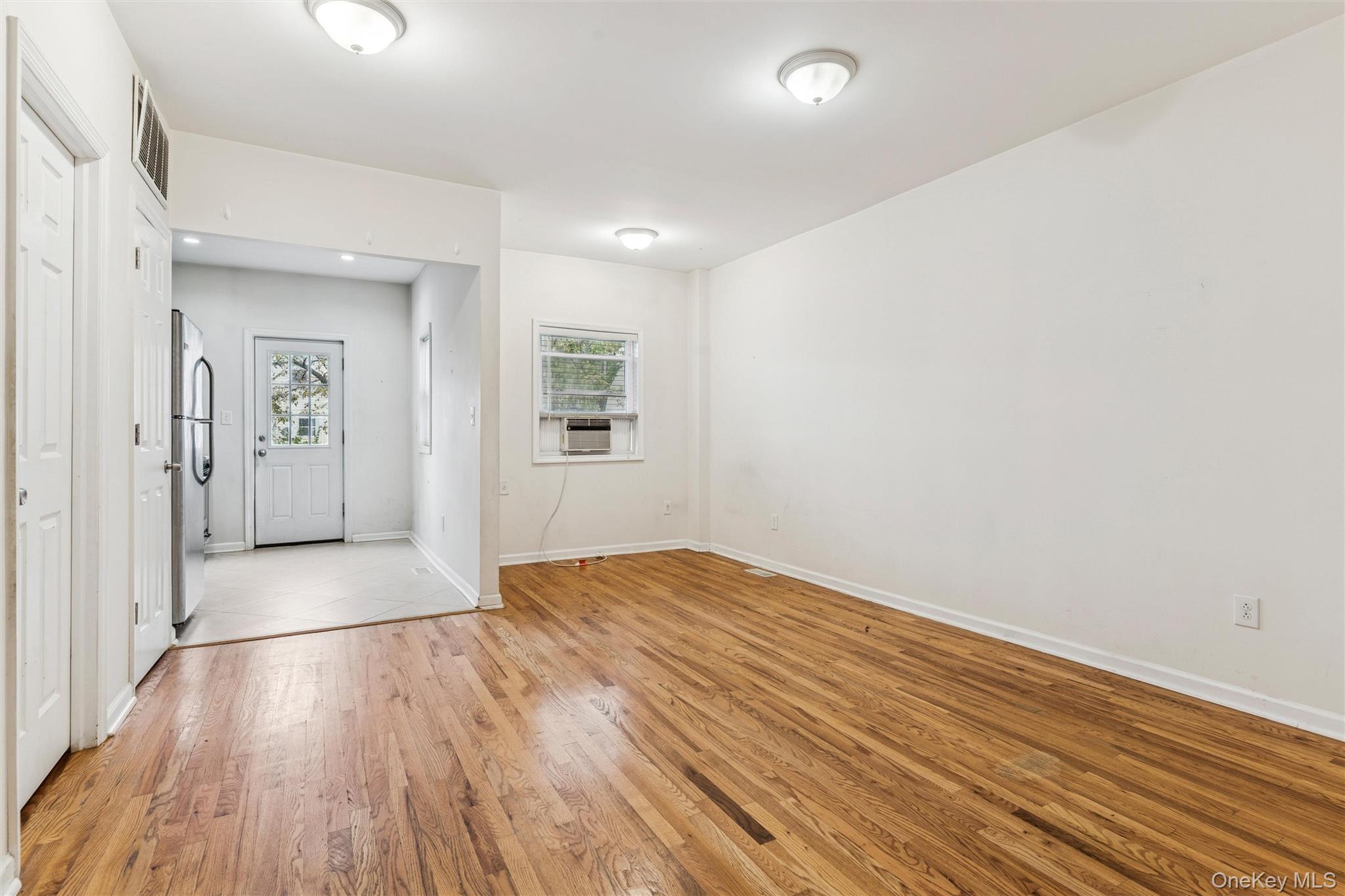 Single Family 90th  Queens, NY 11421, MLS-931878-8