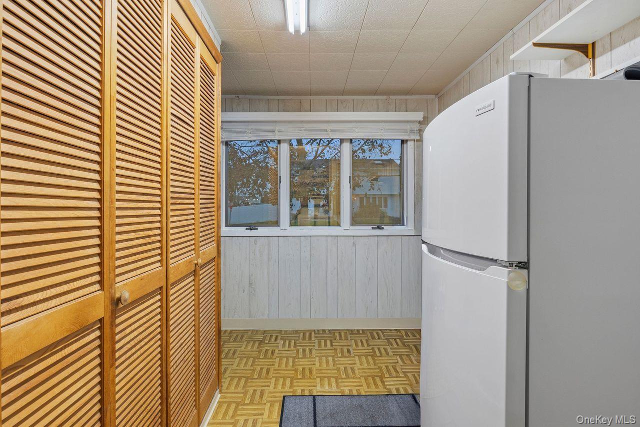 Single Family Horace  Nassau County, NY 11710, MLS-931882-13