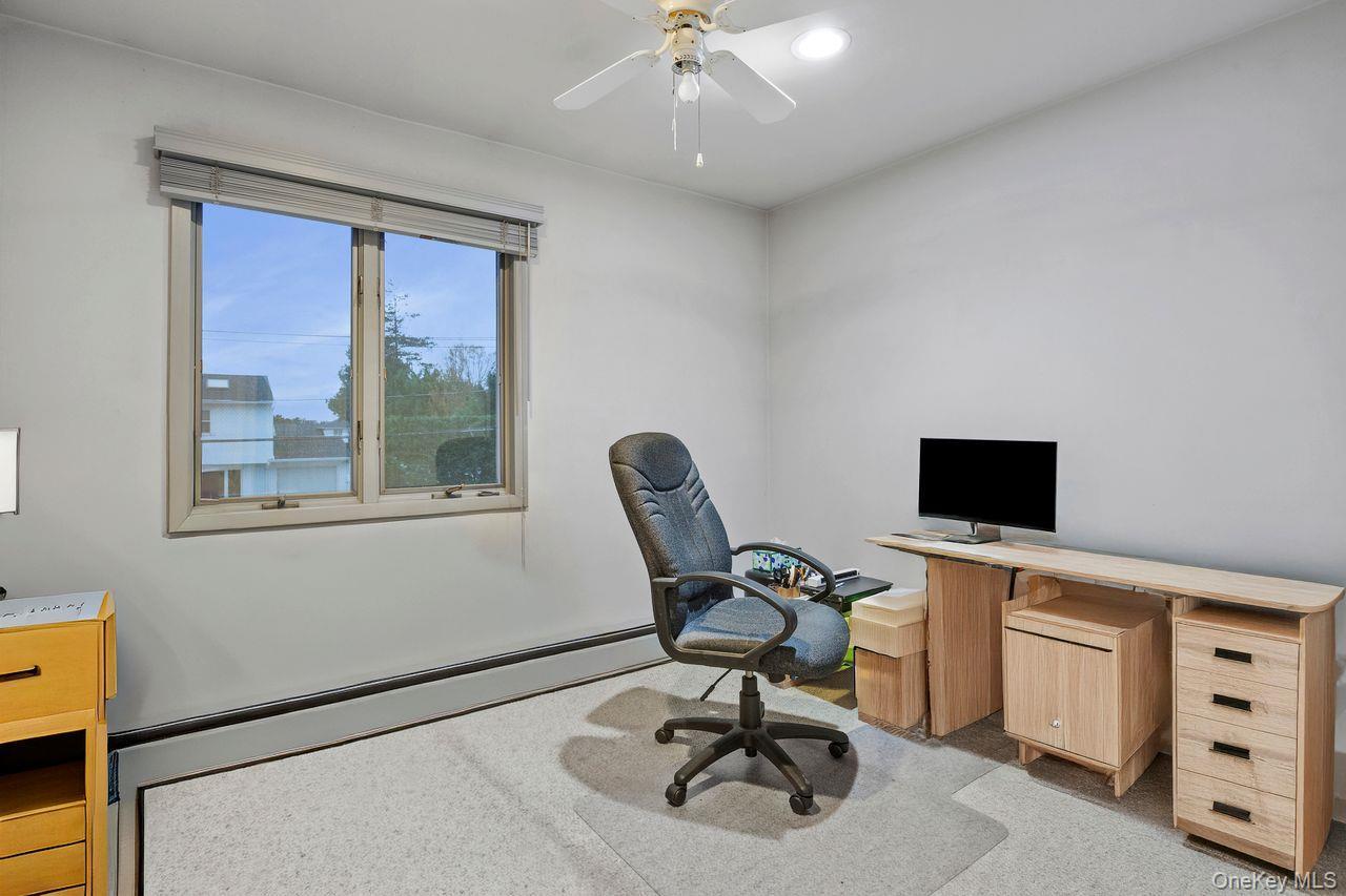 Single Family Horace  Nassau County, NY 11710, MLS-931882-21