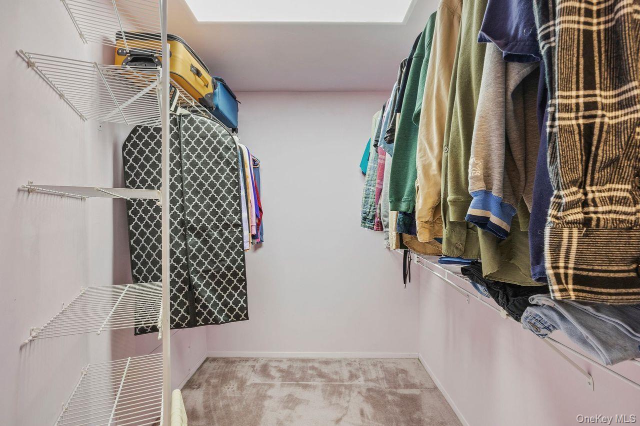 Single Family Horace  Nassau County, NY 11710, MLS-931882-23